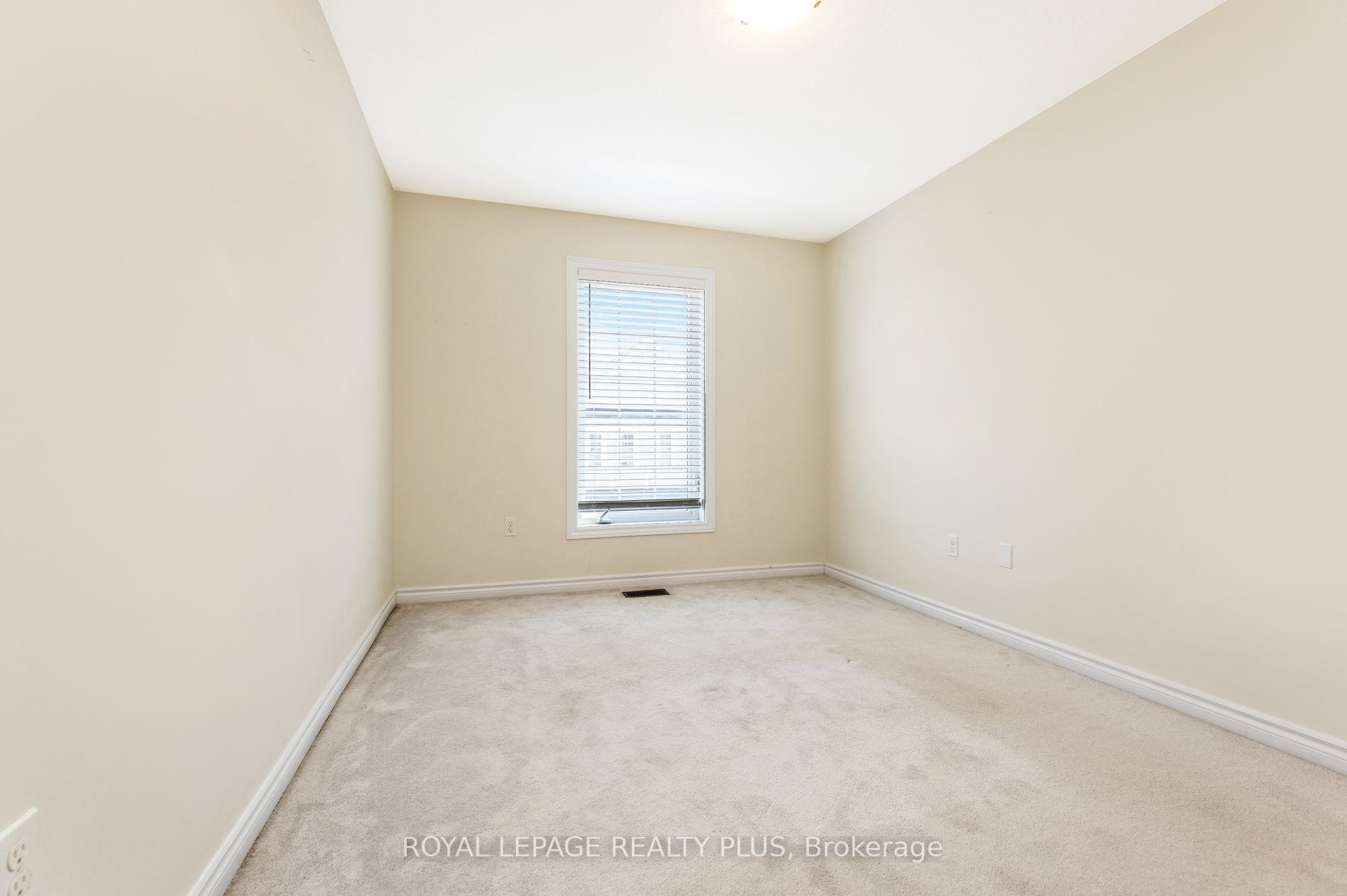 88 Decorso Drive 22 Property Photo 27