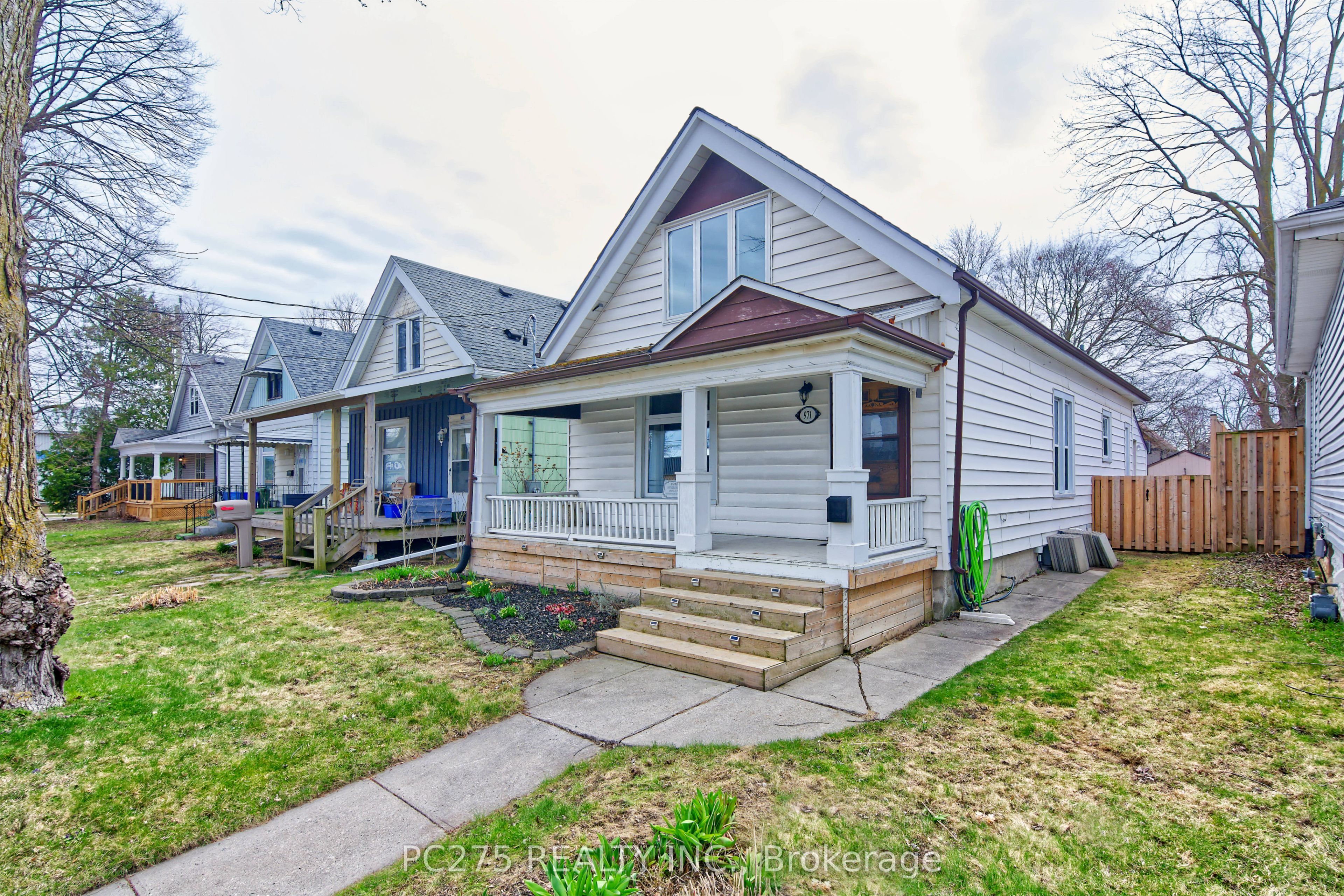 971 Elias Street Property Photo 1