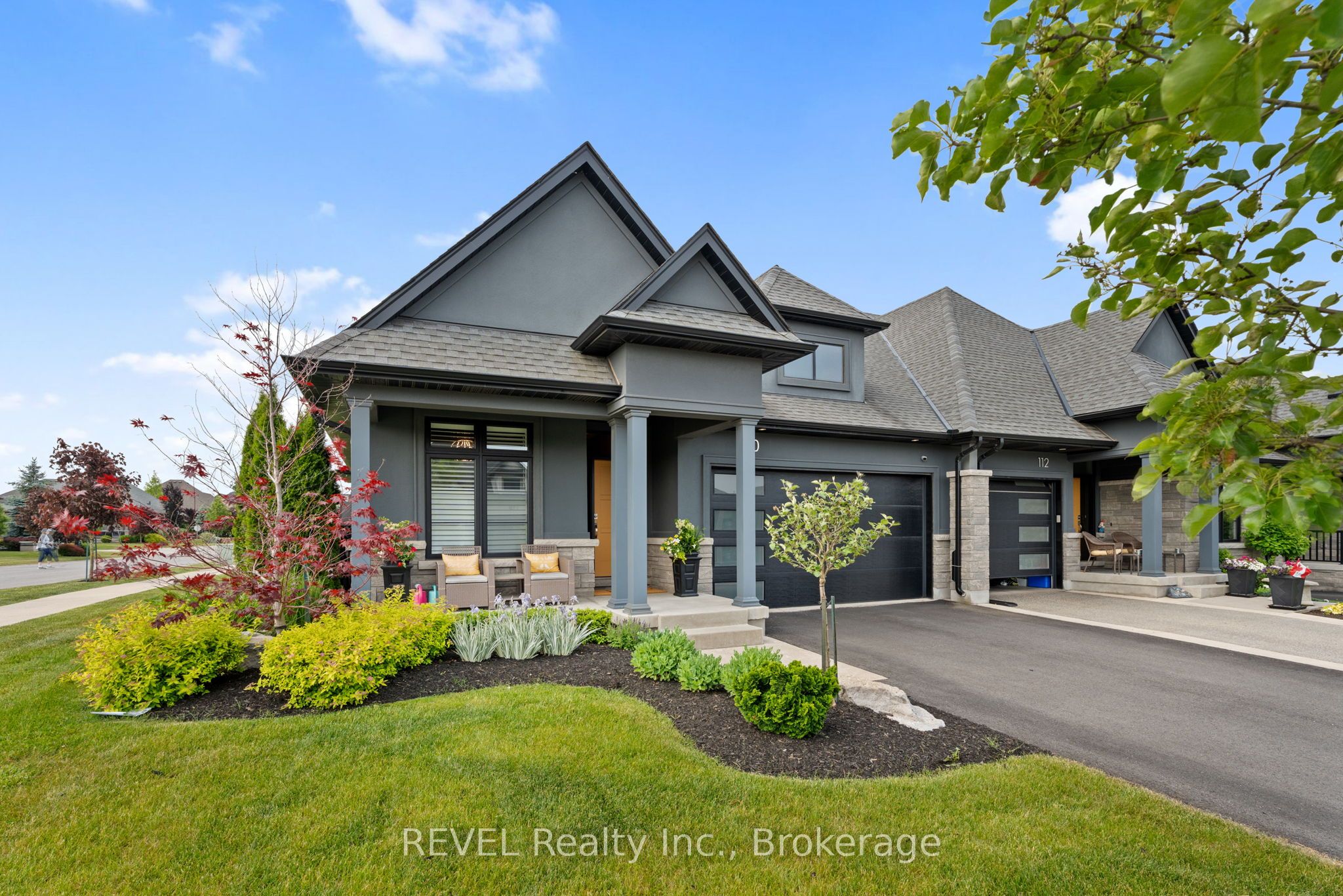 120 Carrick Trail Property Photo 2