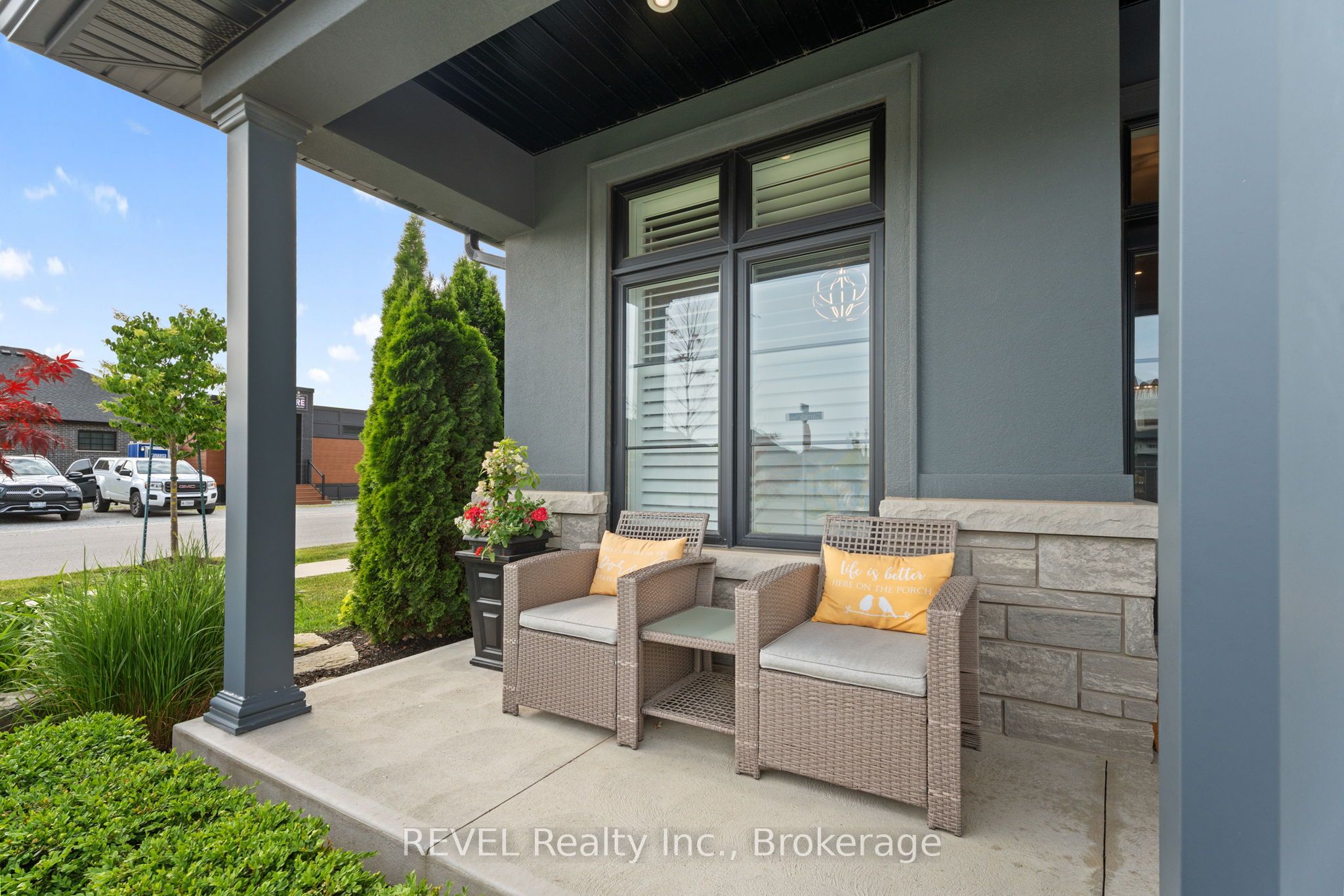 120 Carrick Trail Property Photo 4