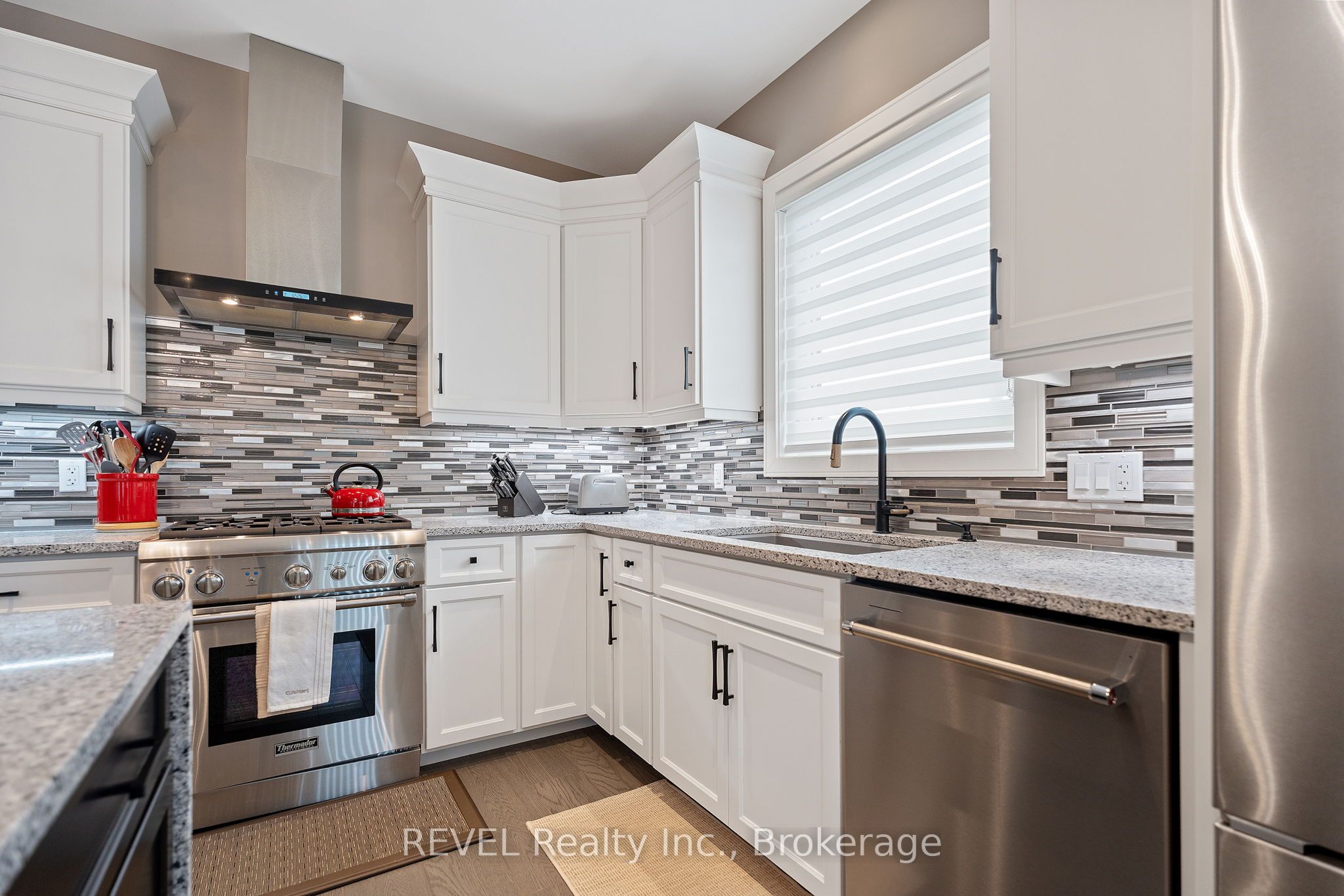 120 Carrick Trail Property Photo 11