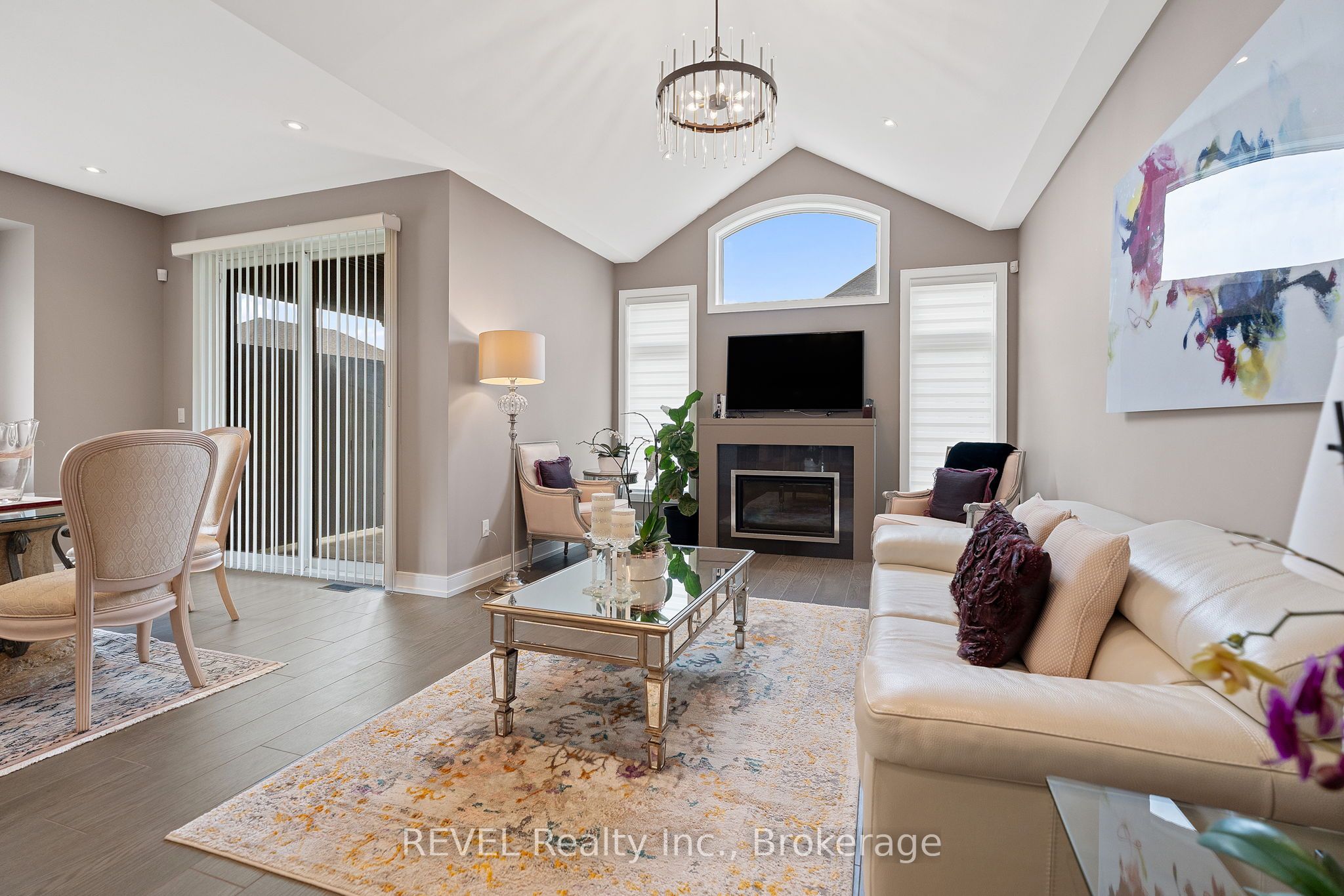 120 Carrick Trail Property Photo 13