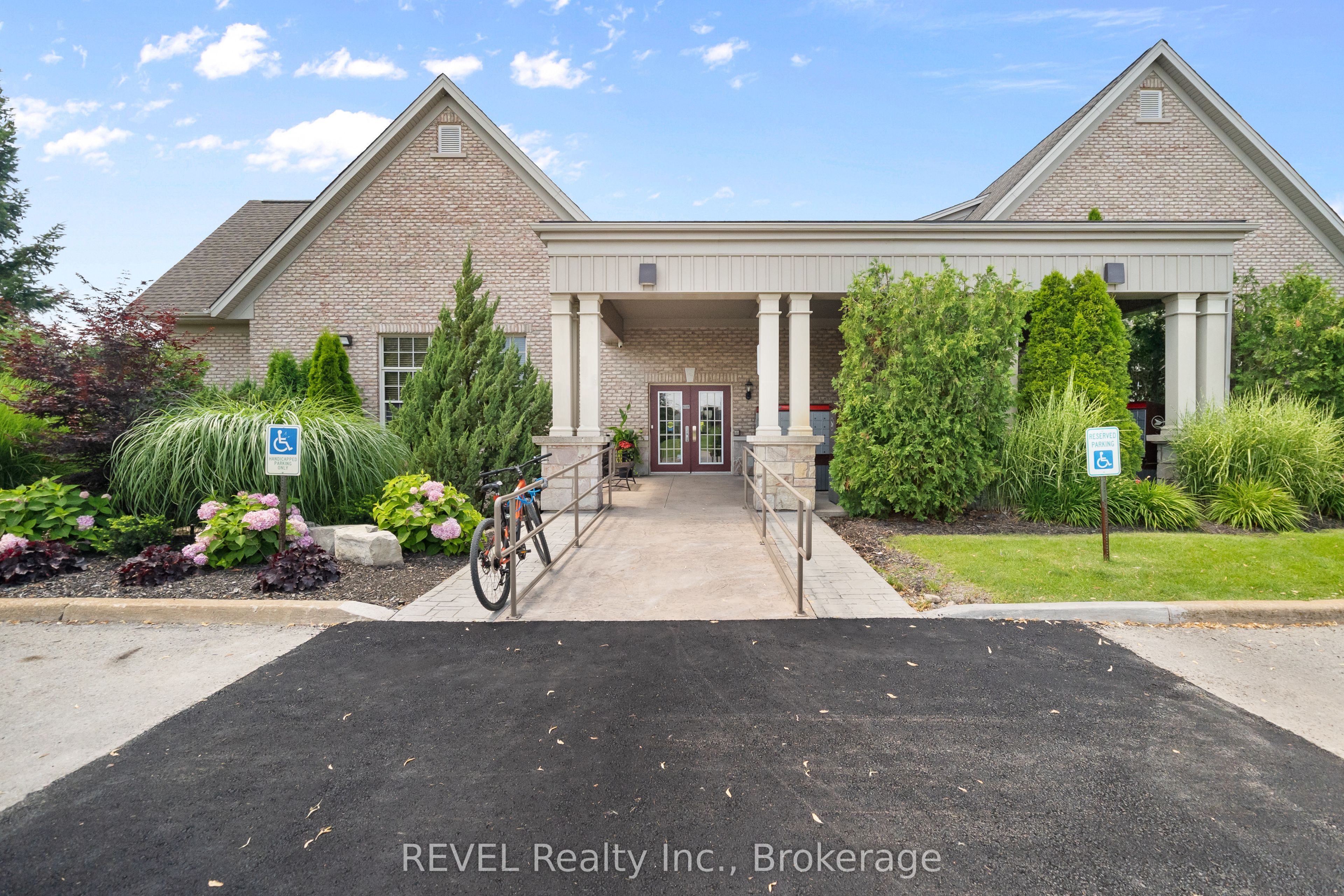 120 Carrick Trail Property Photo 42