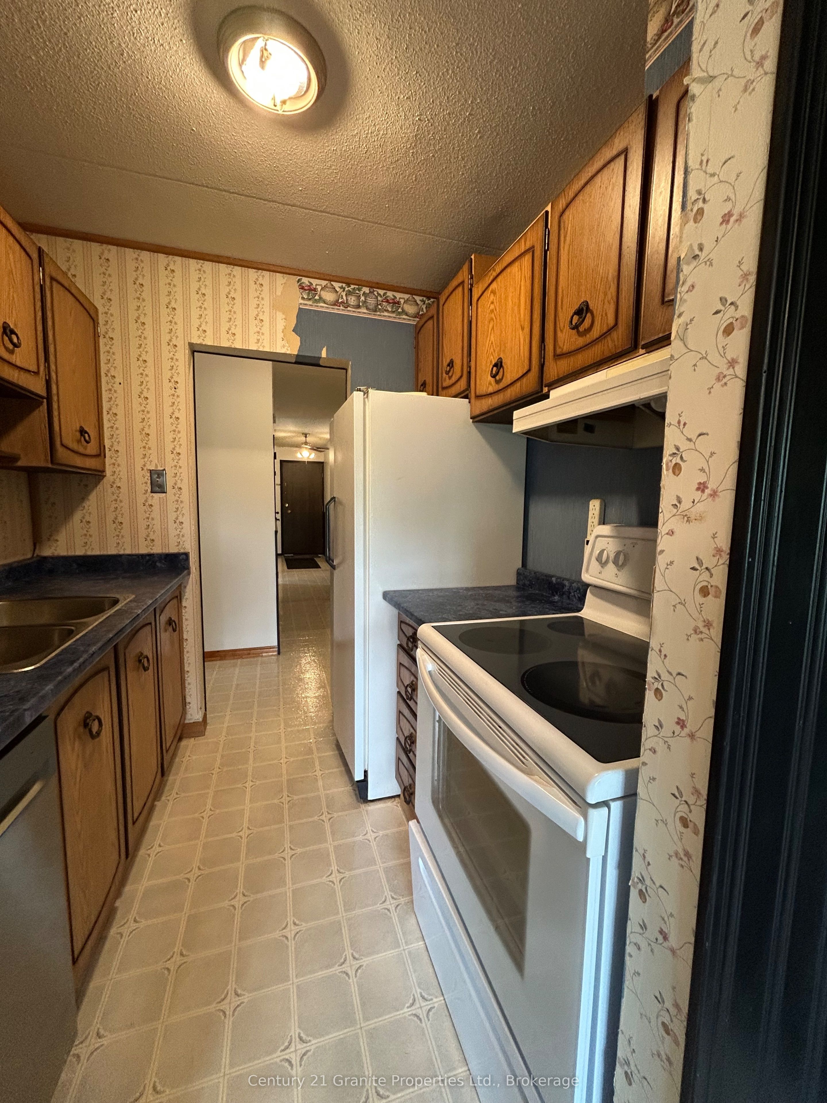 #306 - 200 Beaconview Heights Property Photo 11