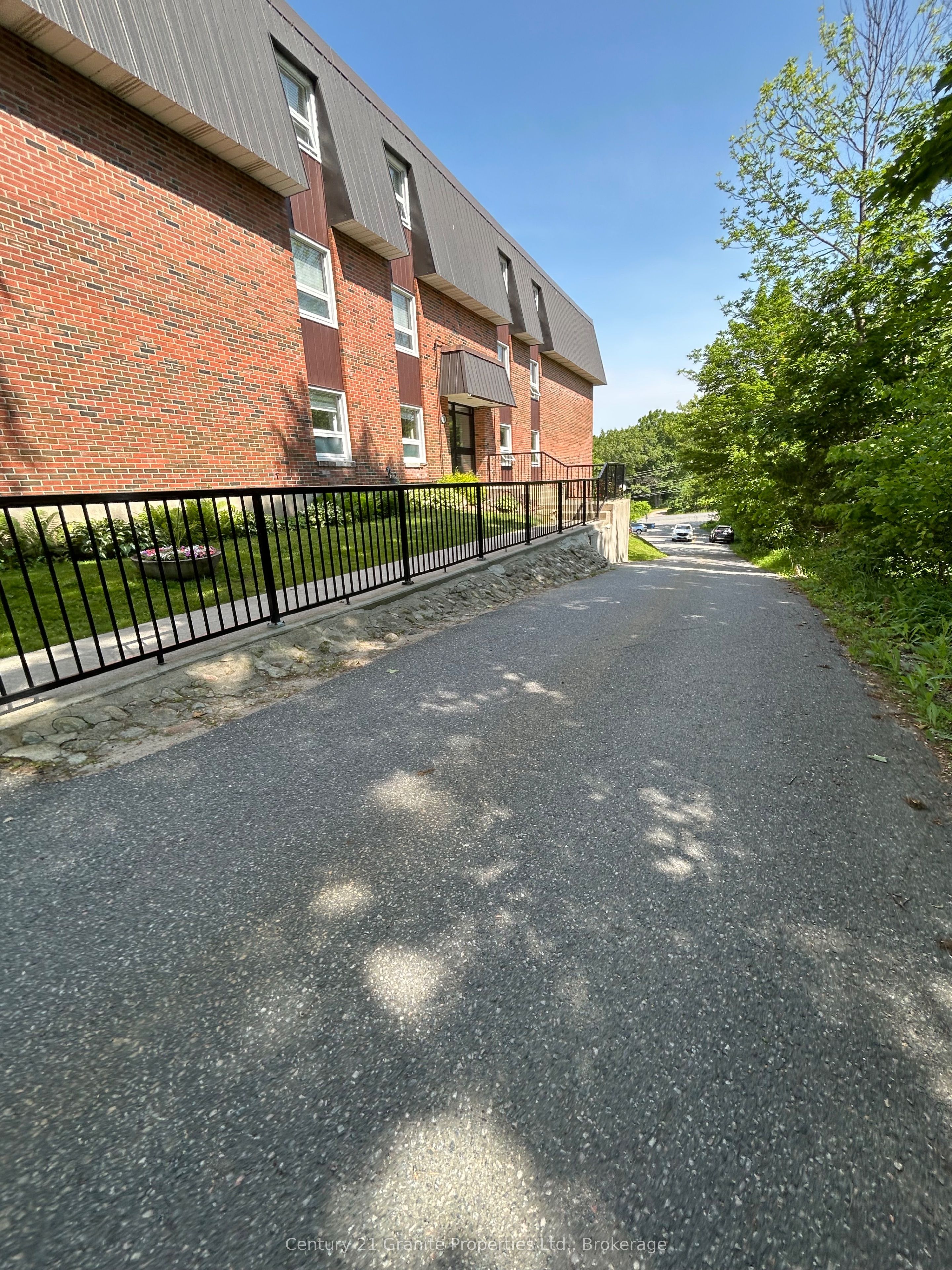 #306 - 200 Beaconview Heights Property Photo 19