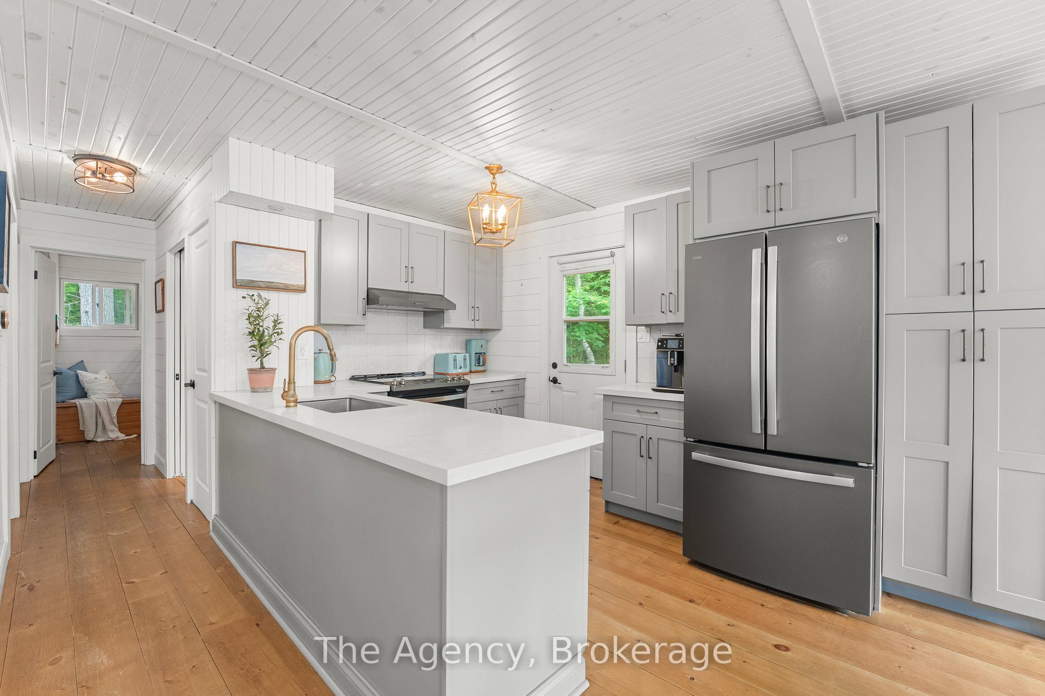 1333 Sherwood Forest Road Property Photo 7