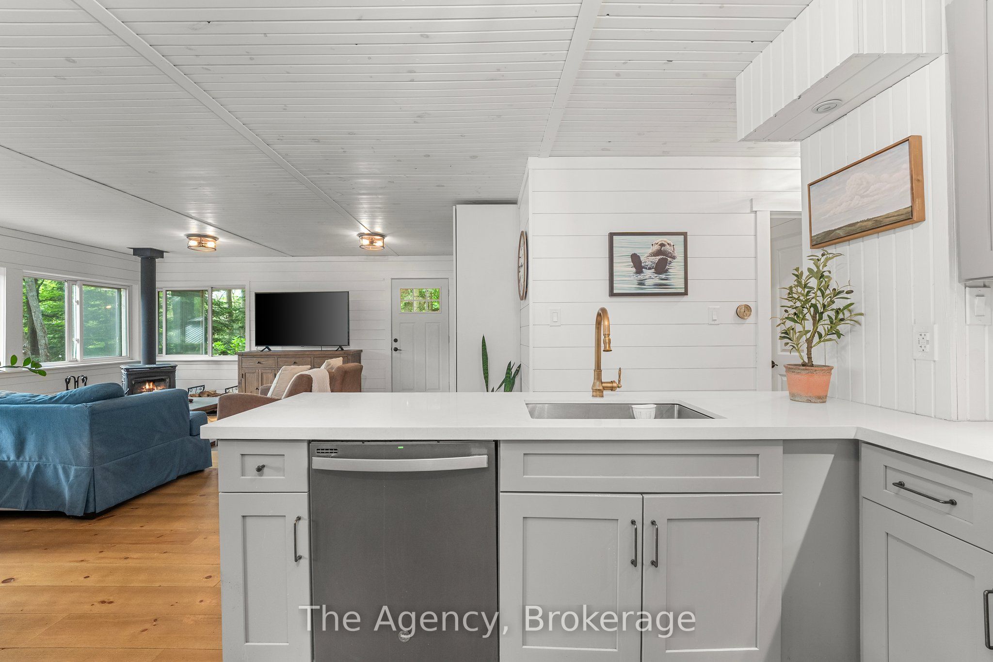 1333 Sherwood Forest Road Property Photo 11