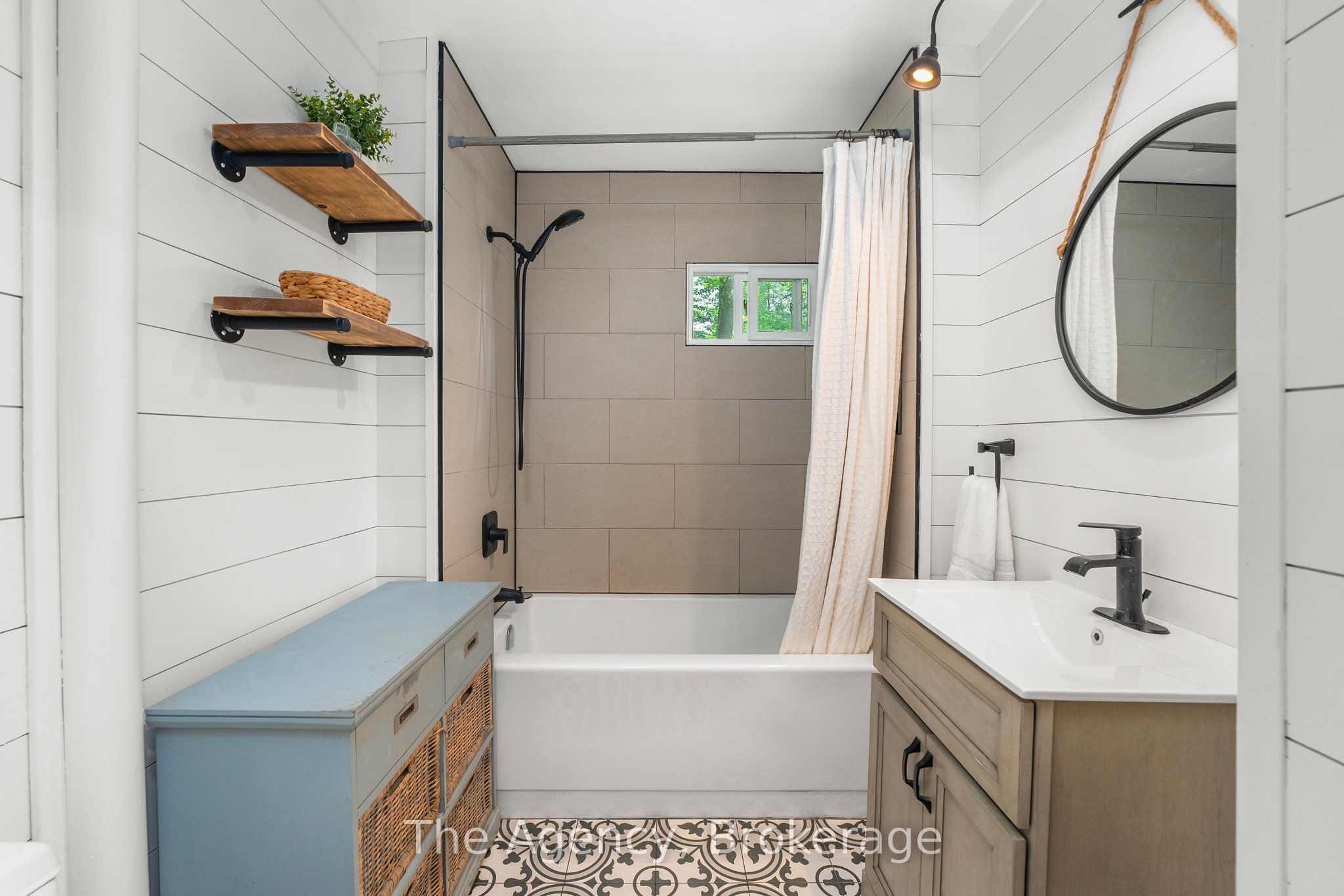 1333 Sherwood Forest Road Property Photo 20