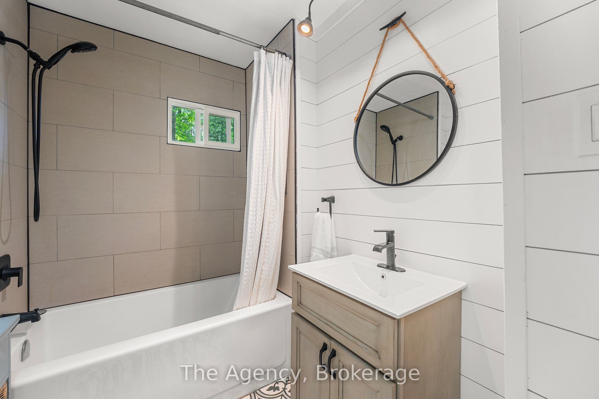 1333 Sherwood Forest Road Property Photo 21