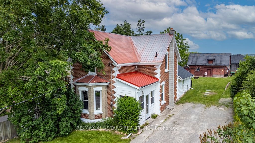 132 King Street Property Photo 2