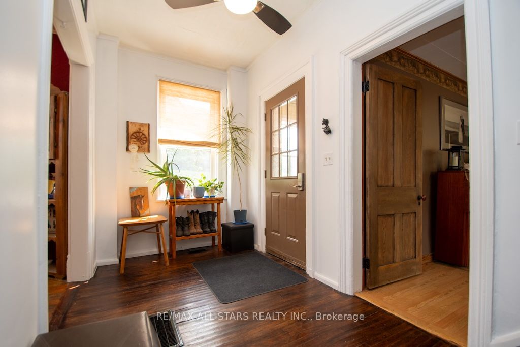 132 King Street Property Photo 3