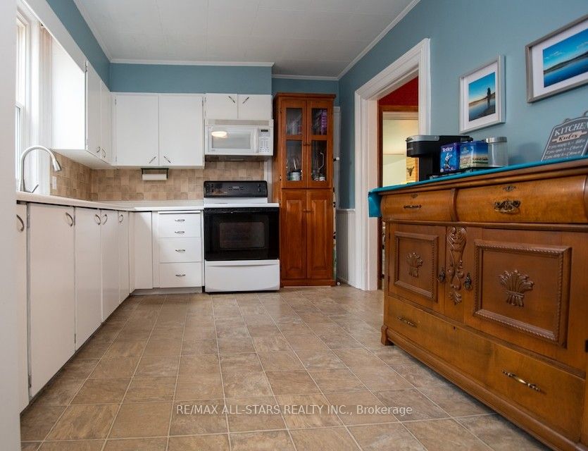 132 King Street Property Photo 6