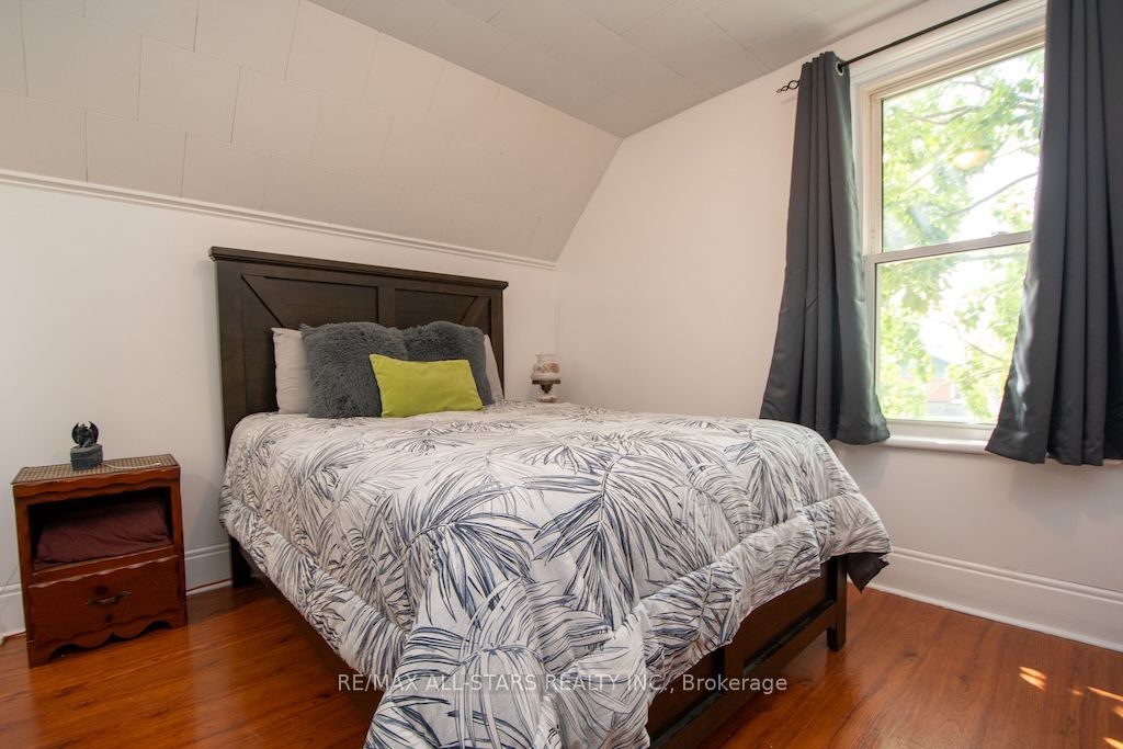 132 King Street Property Photo 16