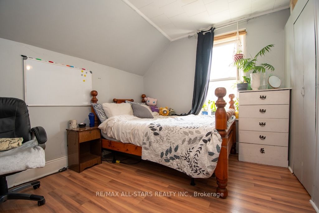 132 King Street Property Photo 18