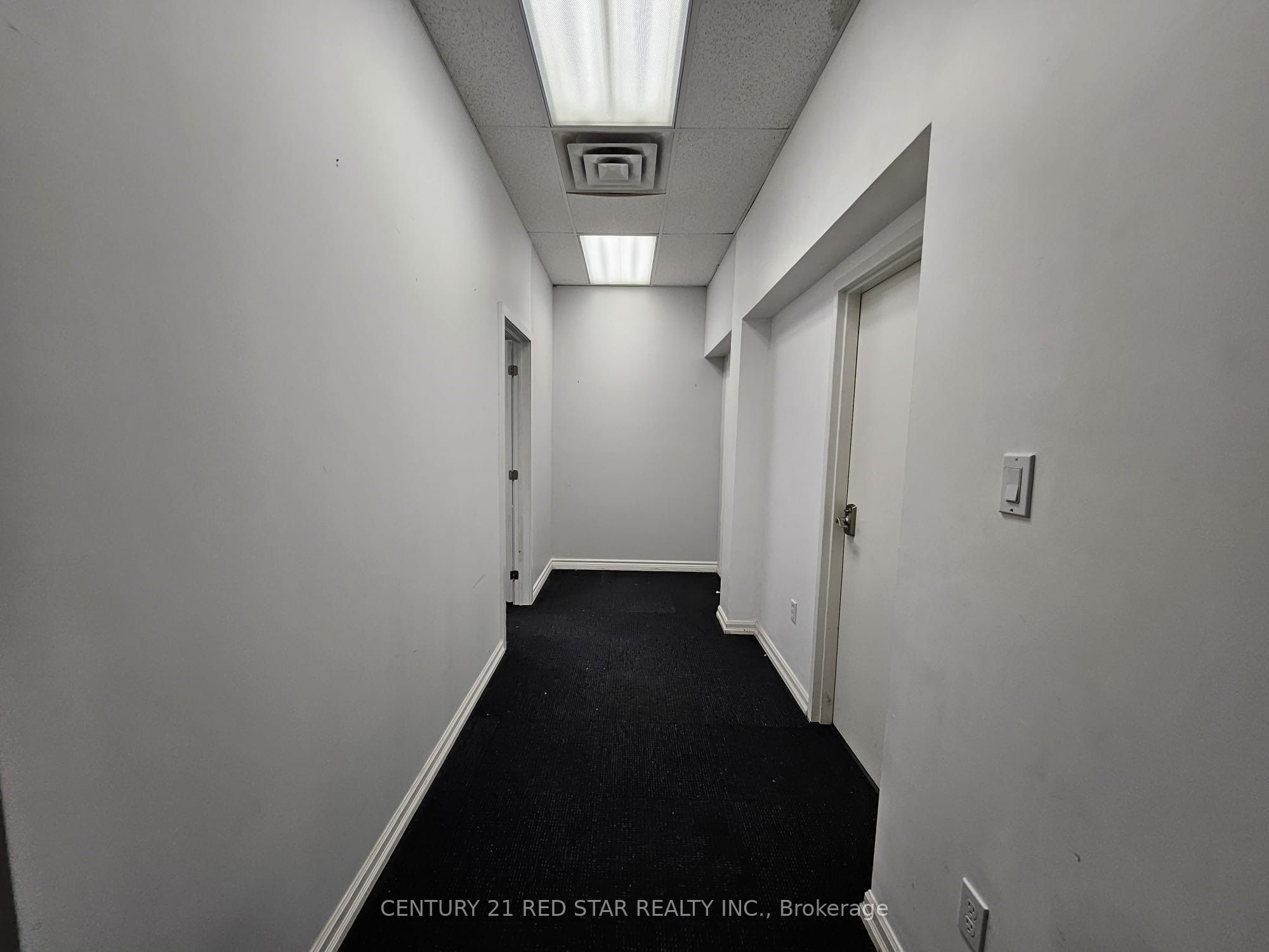 630 Main Street E 1 Property Photo 9