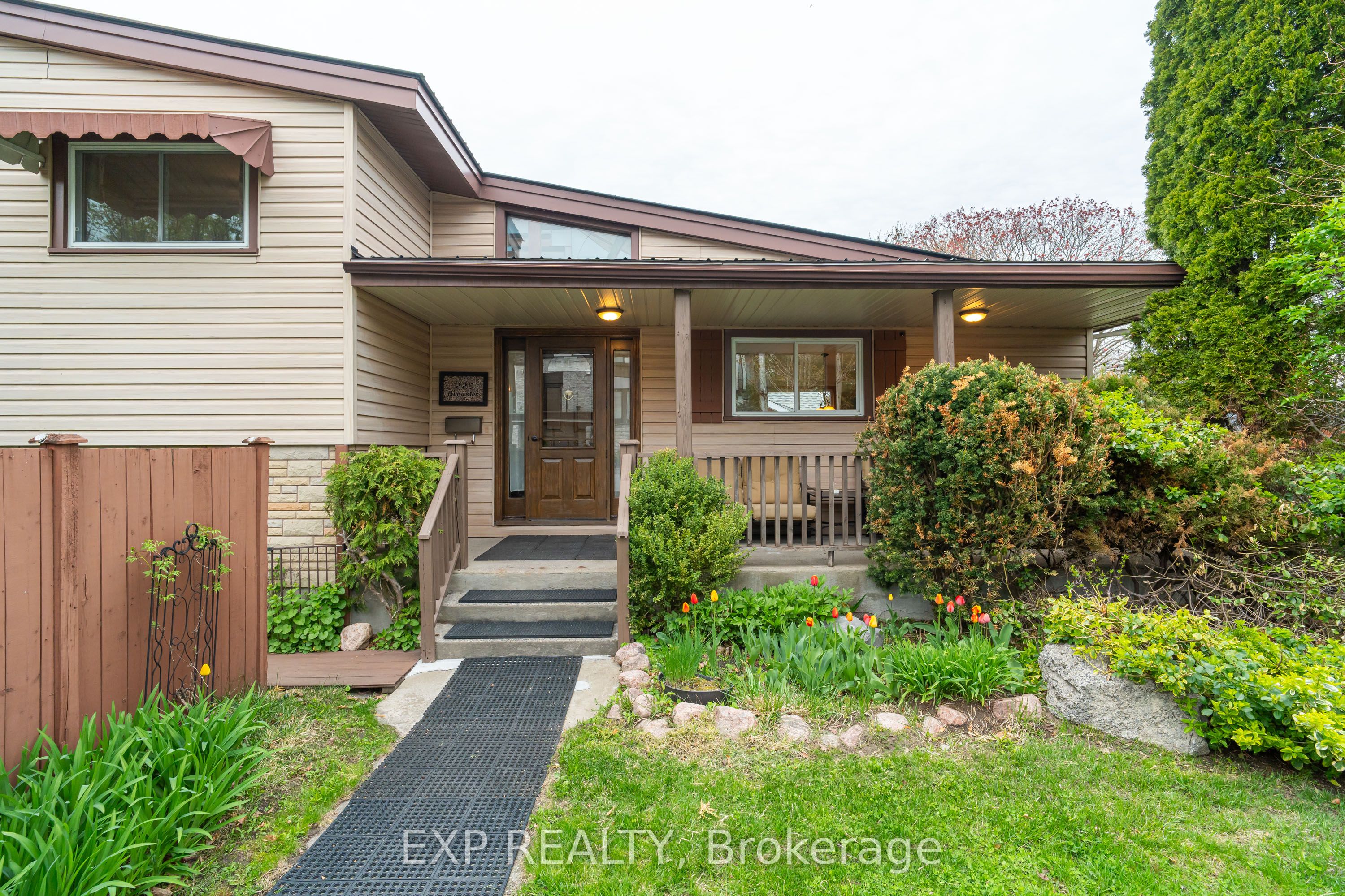 220 Ancaster Avenue Property Photo 1