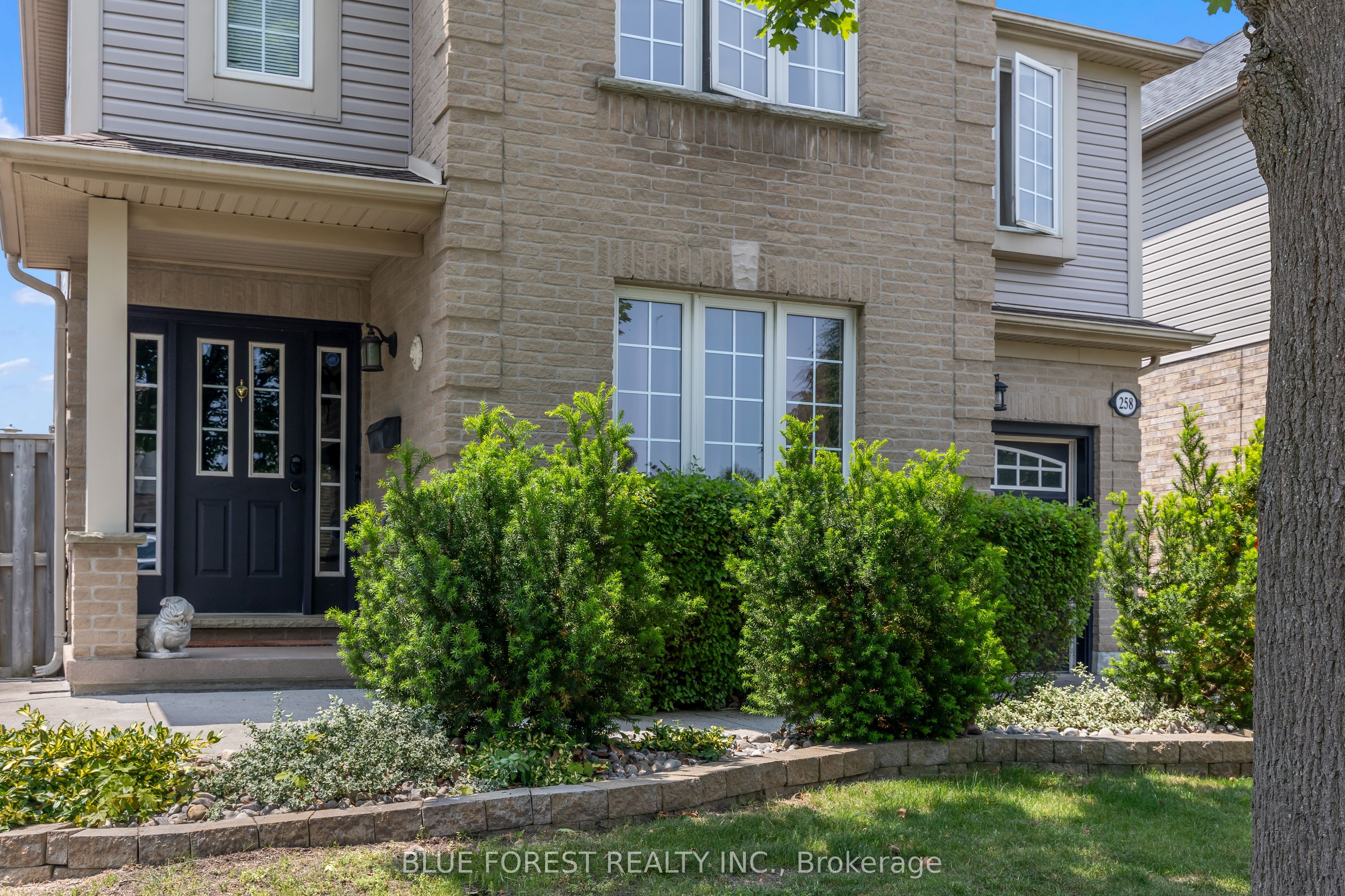 258 South Leaksdale Circle Property Photo 1