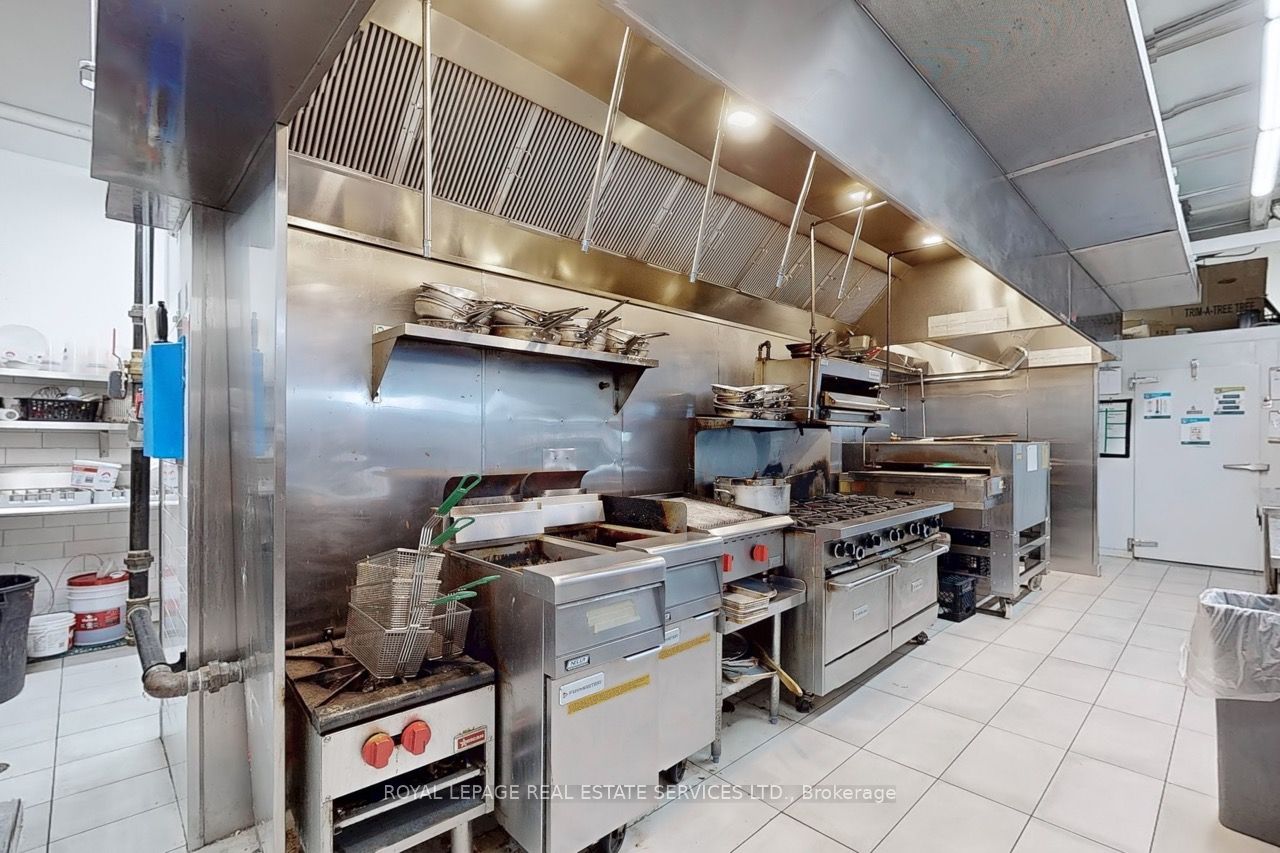 #c - 300c Fourth Avenue Property Photo 32