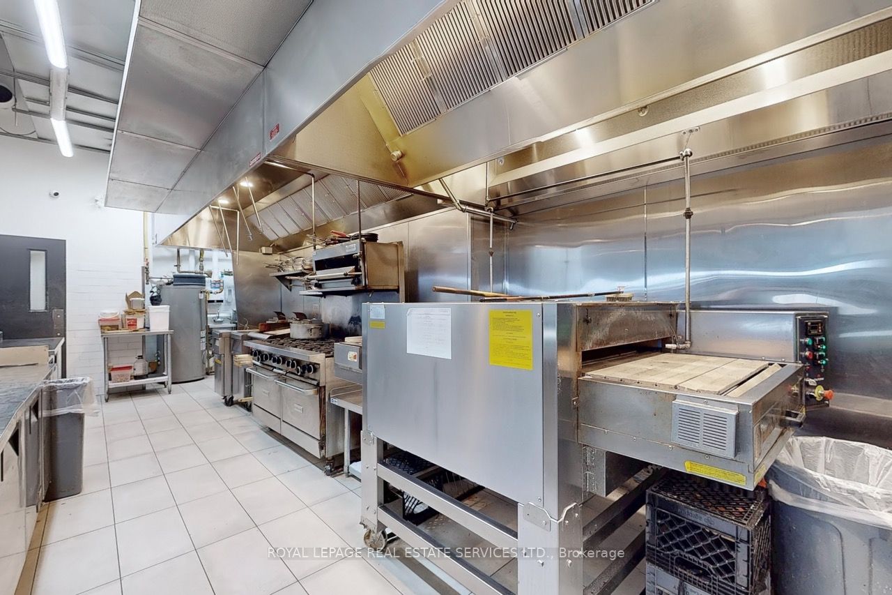#c - 300c Fourth Avenue Property Photo 34
