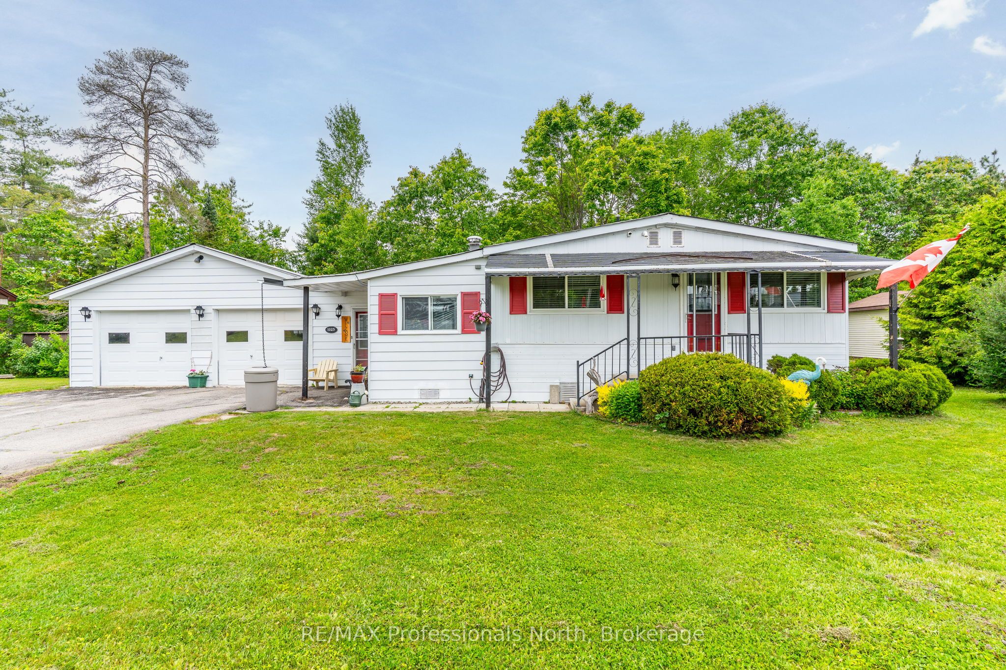 1025 Seventh Lane Property Photo 1