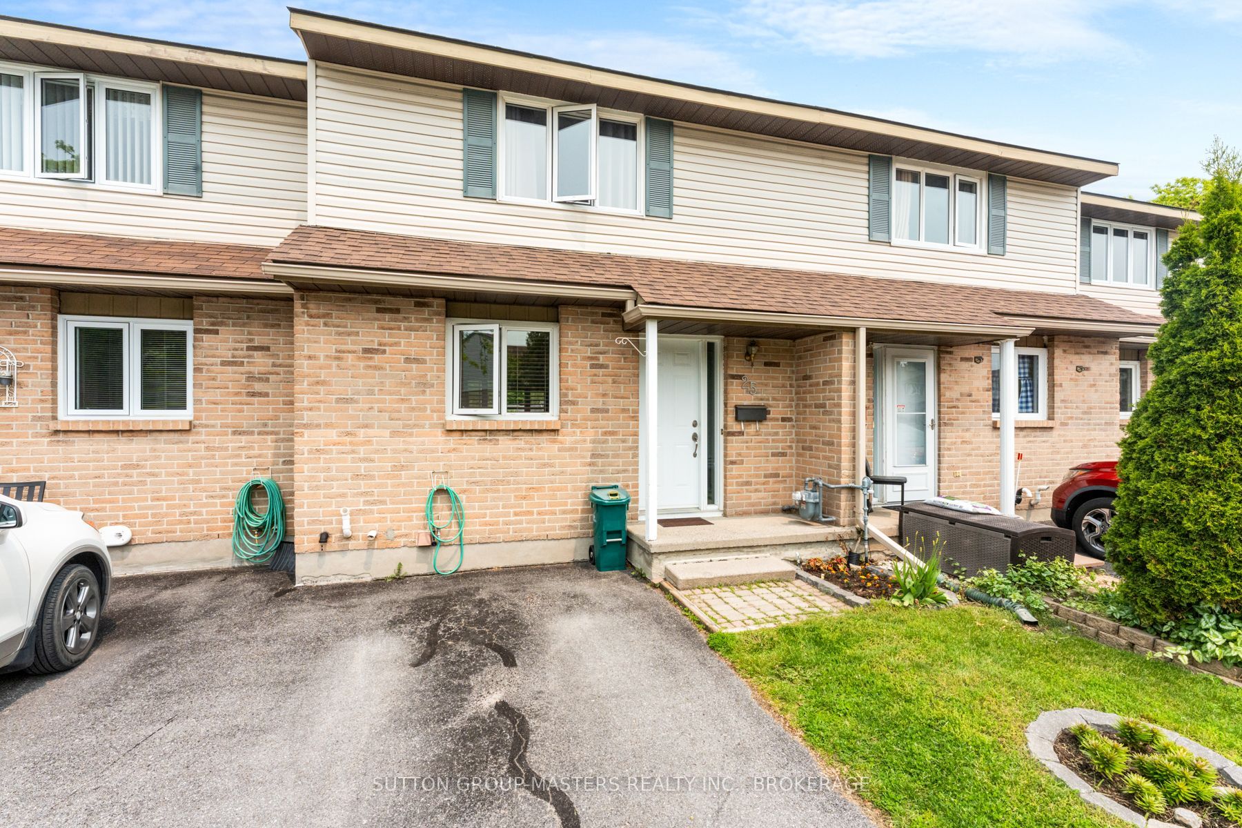 #49 - 25 Coventry Crescent Property Photo 1