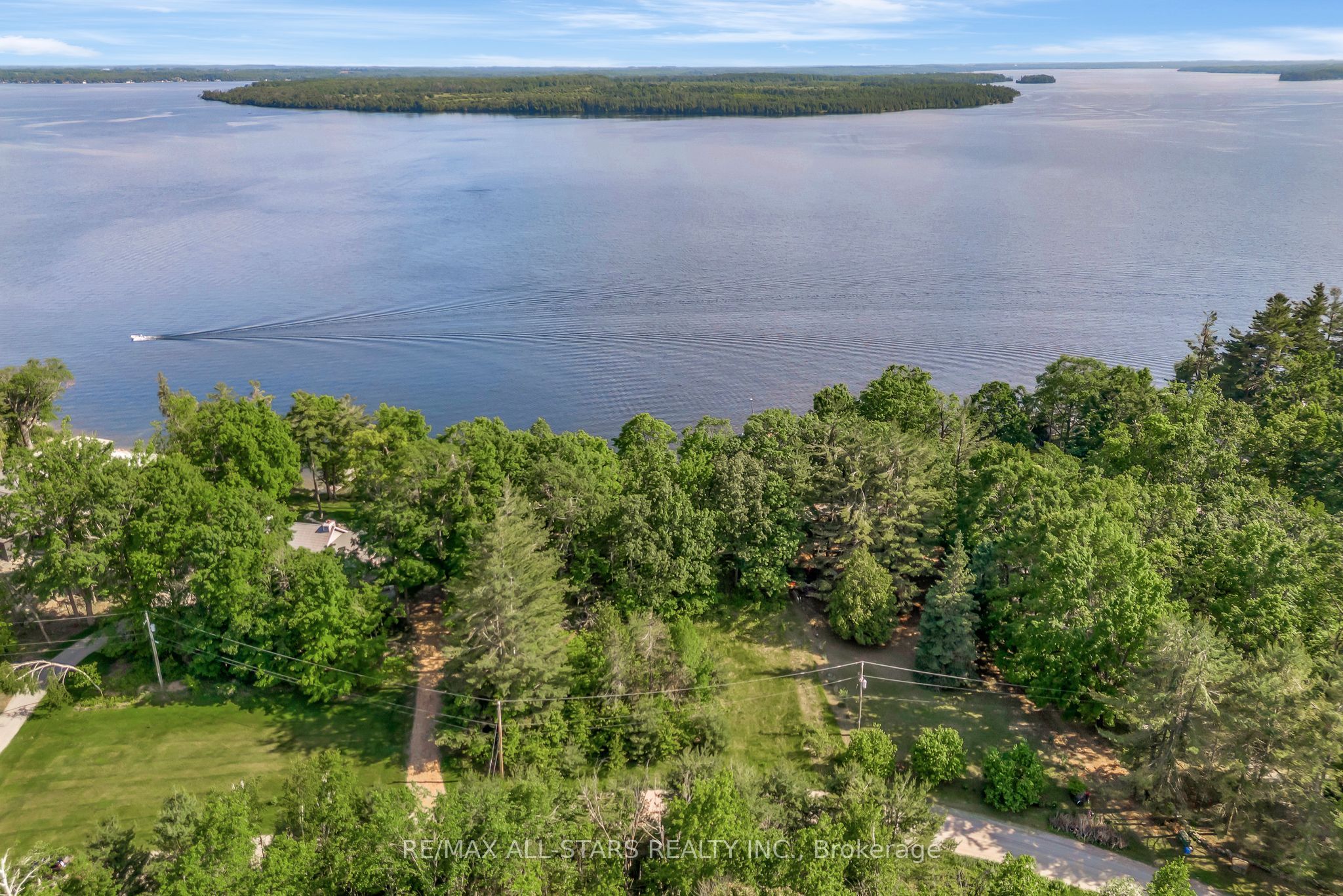 836 Indian Point Road Property Photo 1