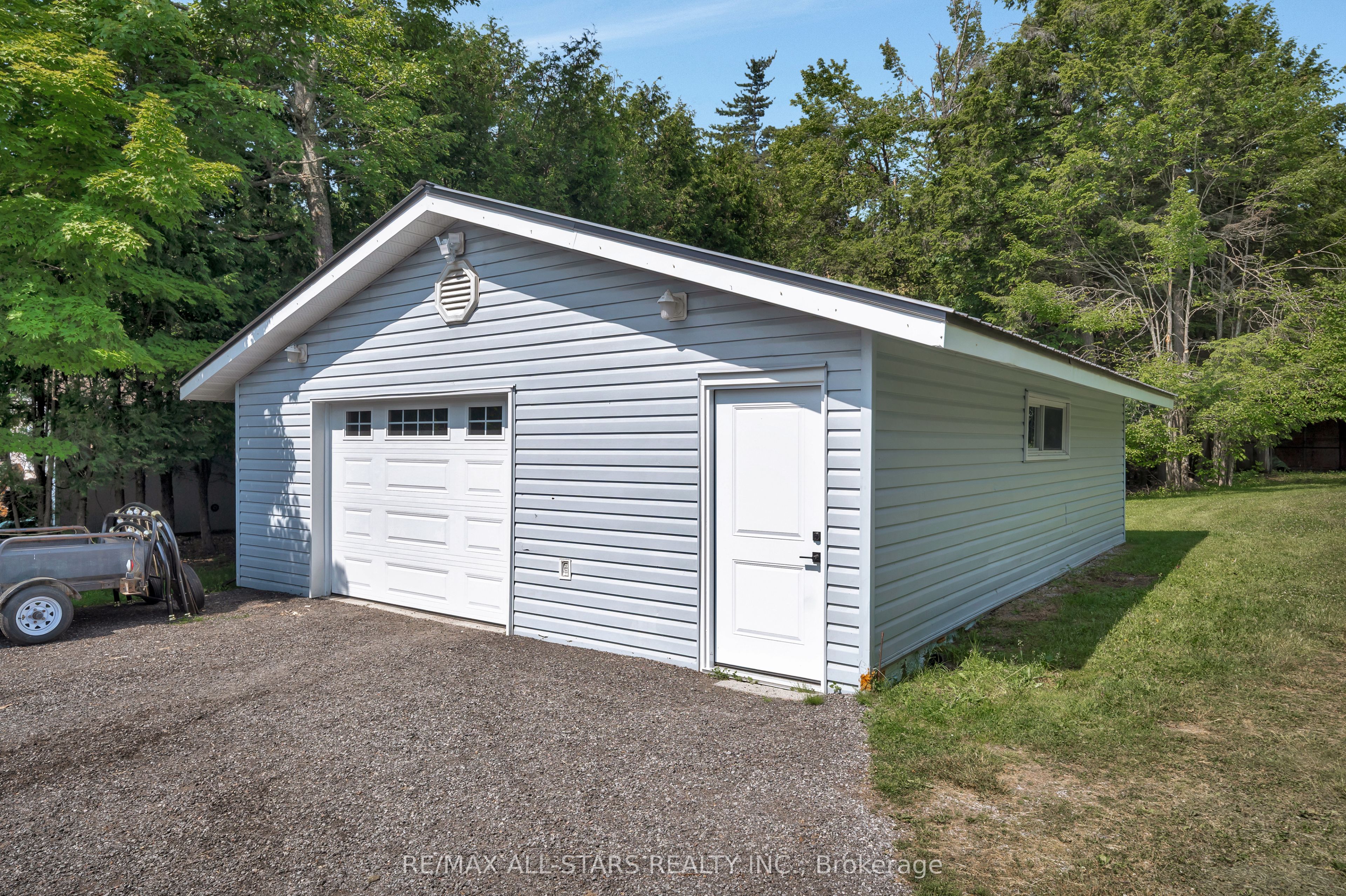 394 Kennedy Drive Property Photo 13