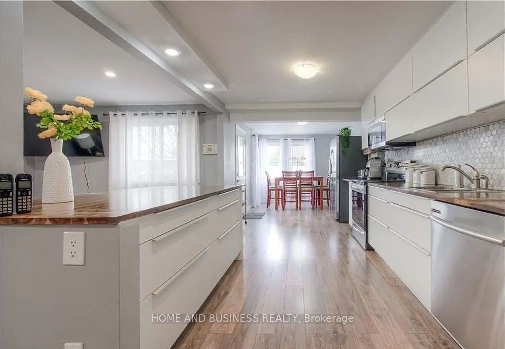 162 Carter Crescent Property Photo 16