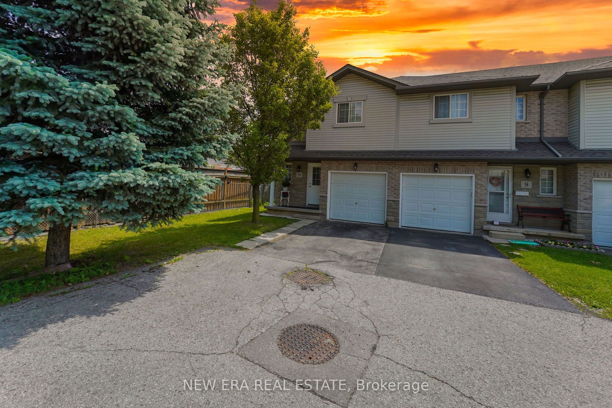 #10 - 1523 Upper Gage Avenue Property Photo 1