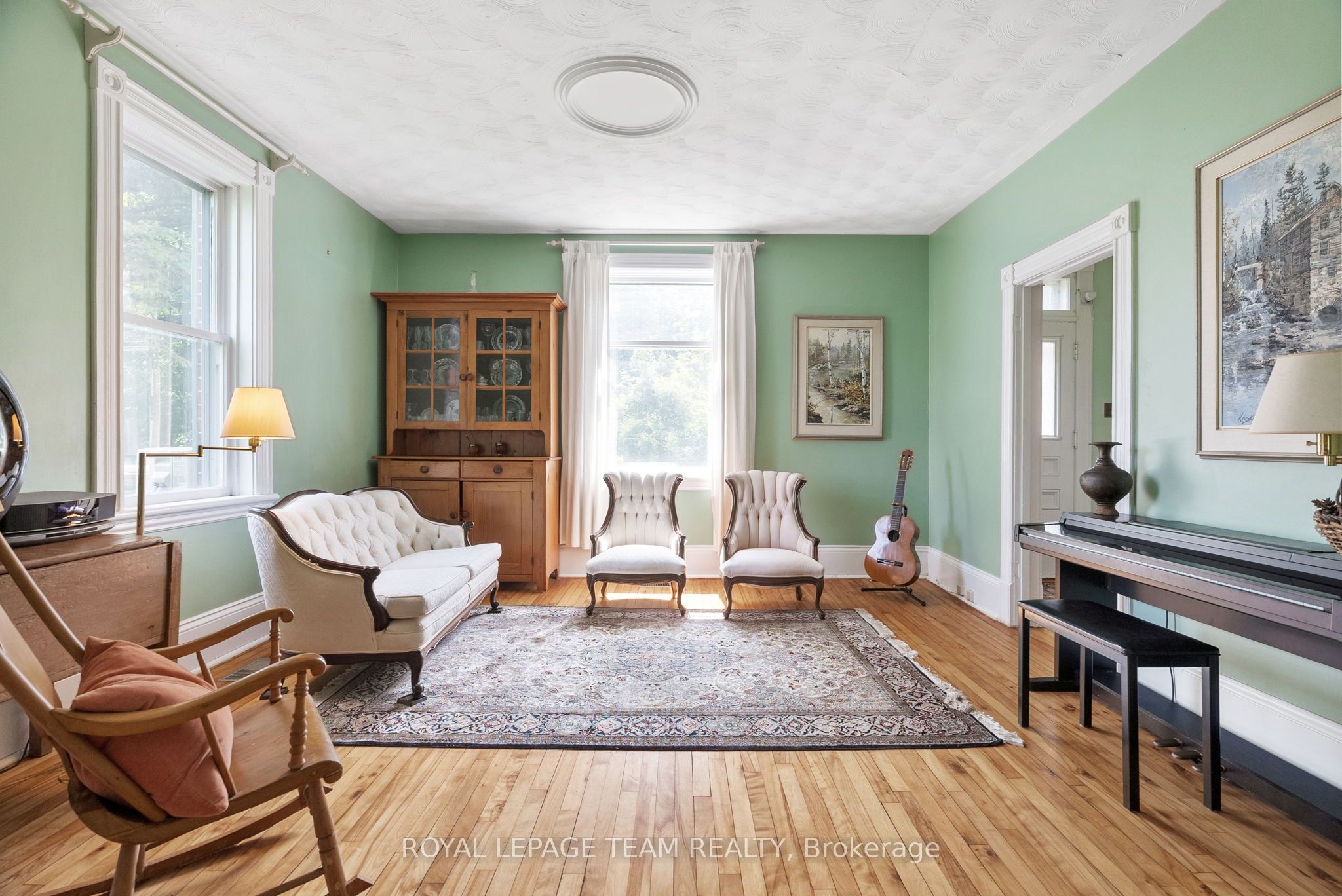 2553 Galetta Side Road Property Photo 9