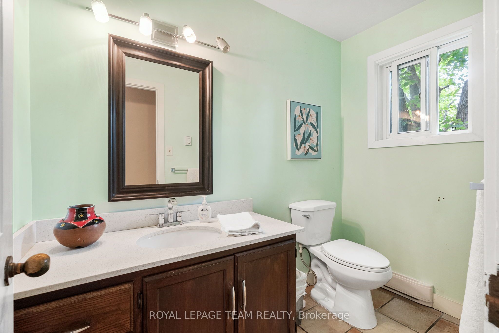 2553 Galetta Side Road Property Photo 16