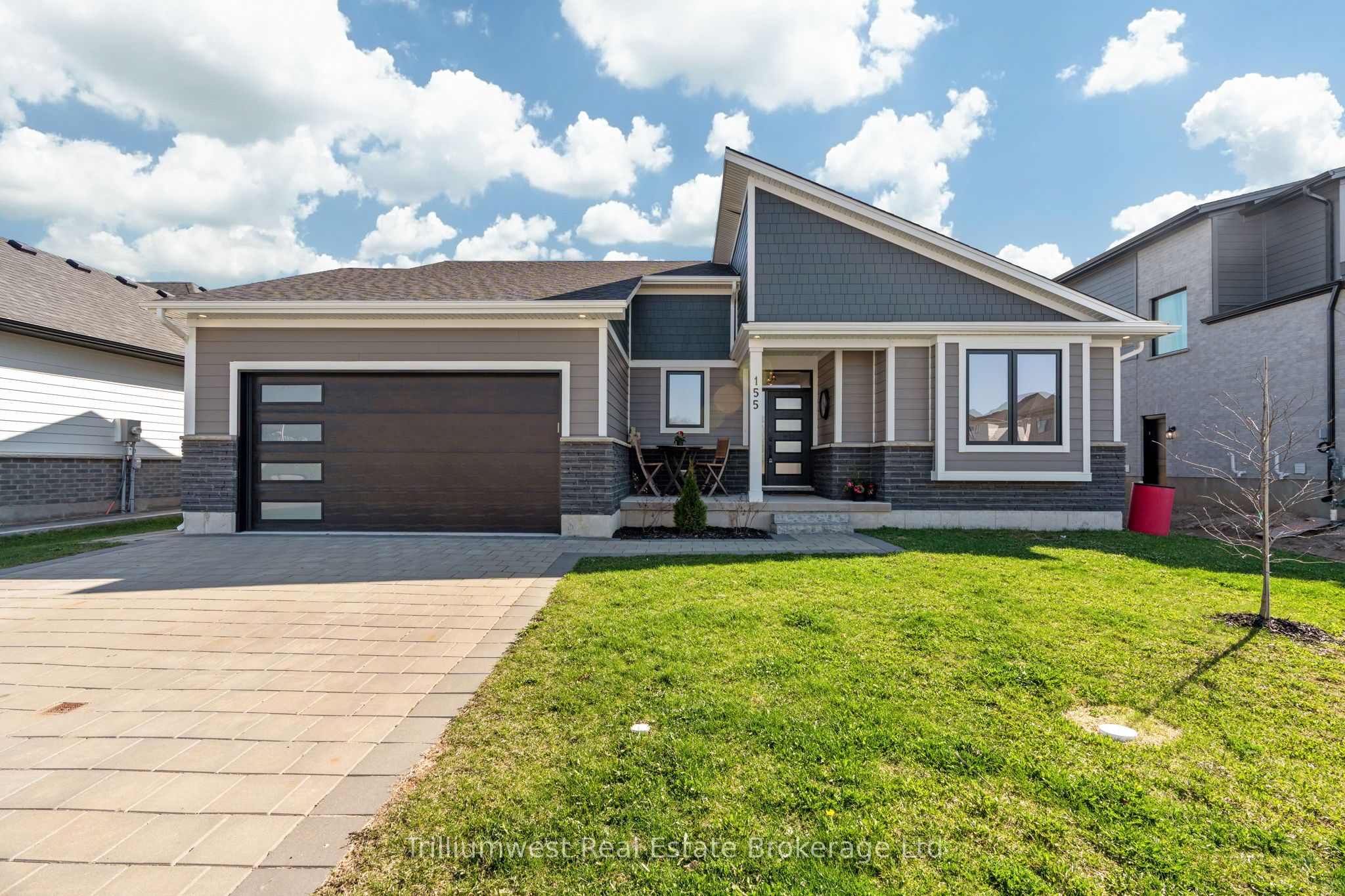 155 Mcleod Street Property Photo 2