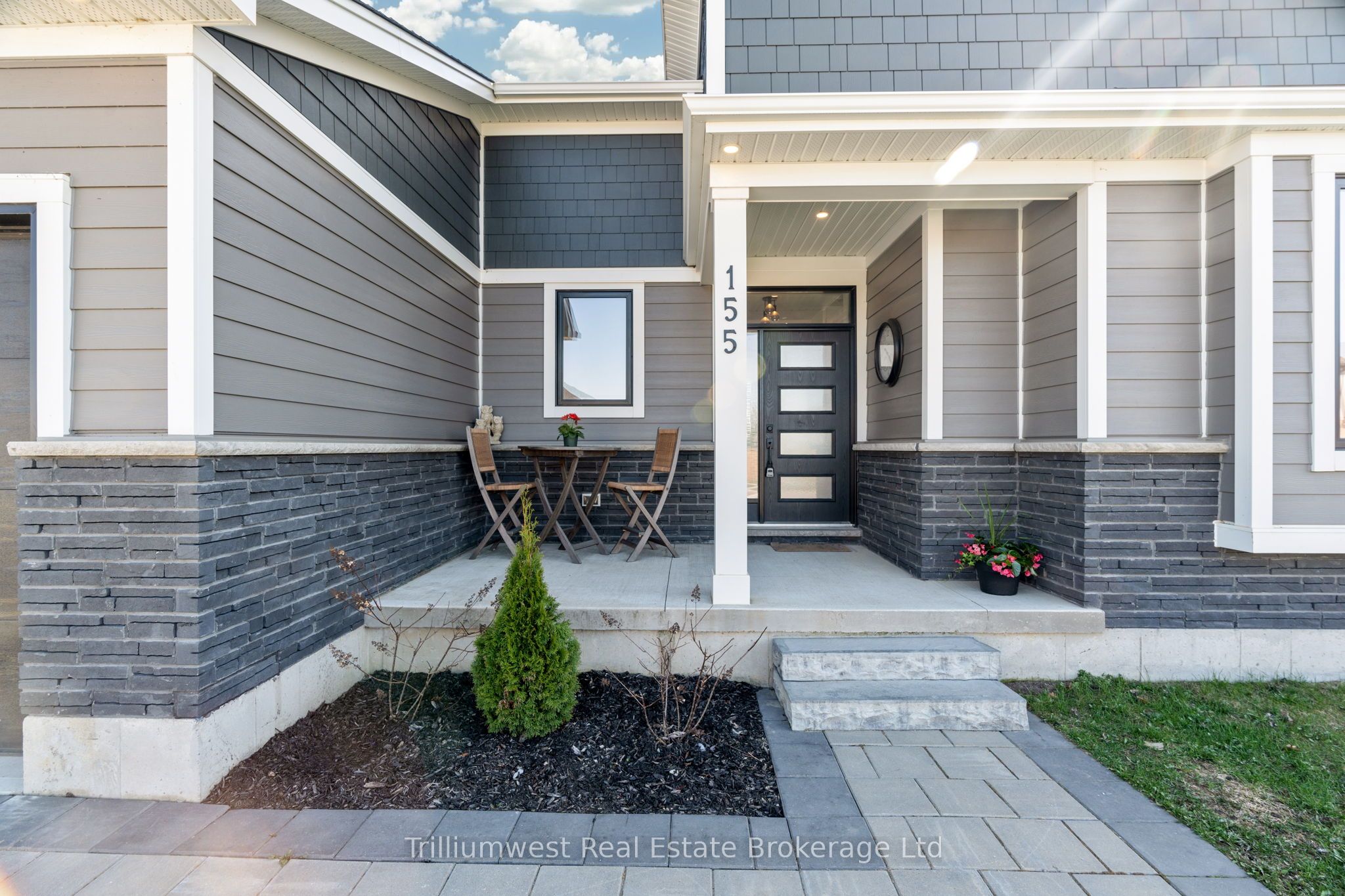 155 Mcleod Street Property Photo 4