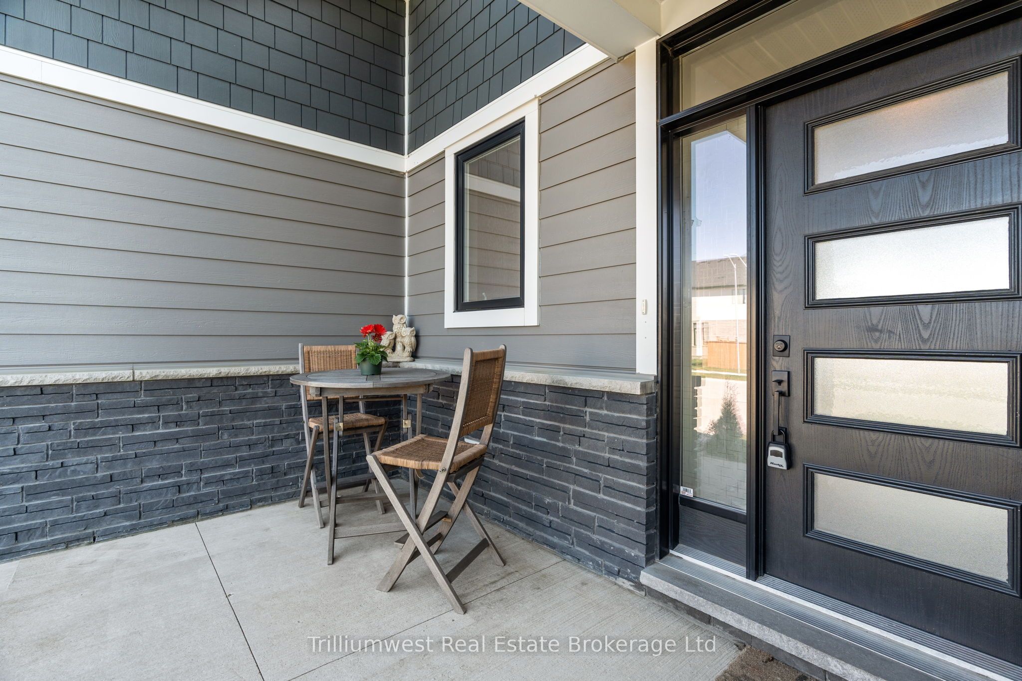 155 Mcleod Street Property Photo 5