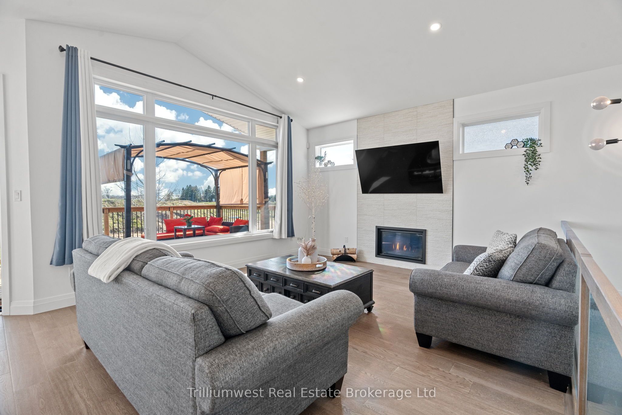 155 Mcleod Street Property Photo 9