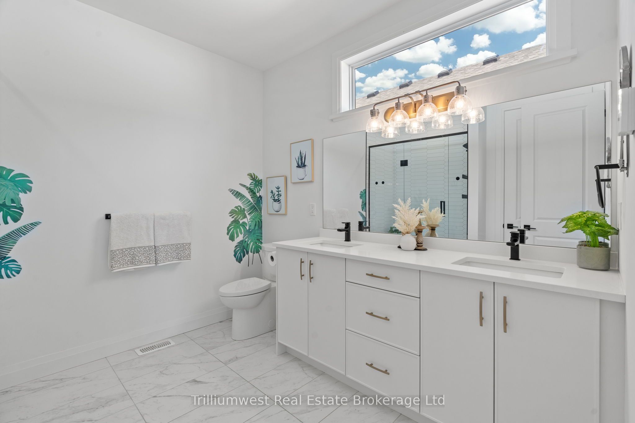 155 Mcleod Street Property Photo 32