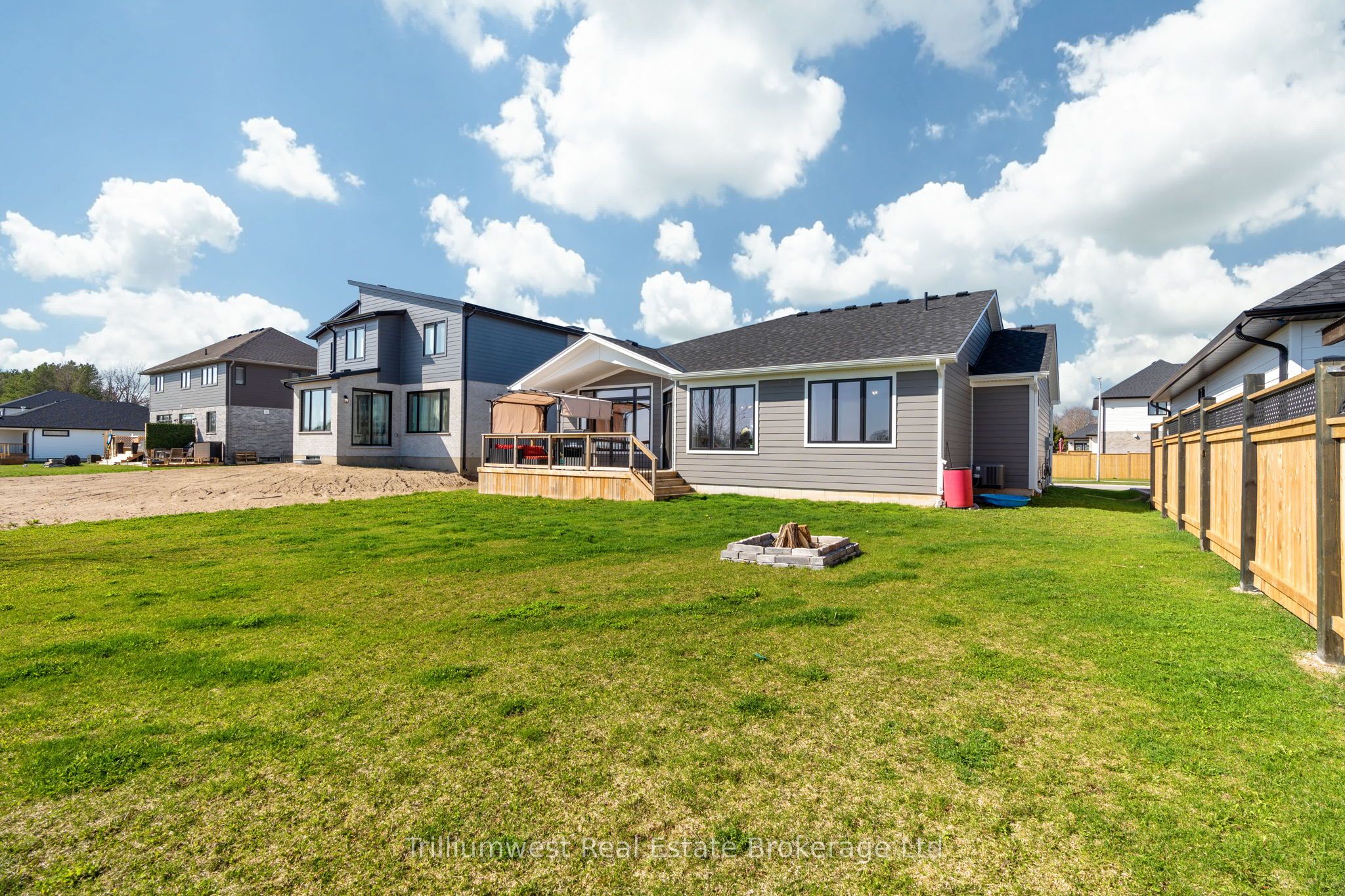 155 Mcleod Street Property Photo 43