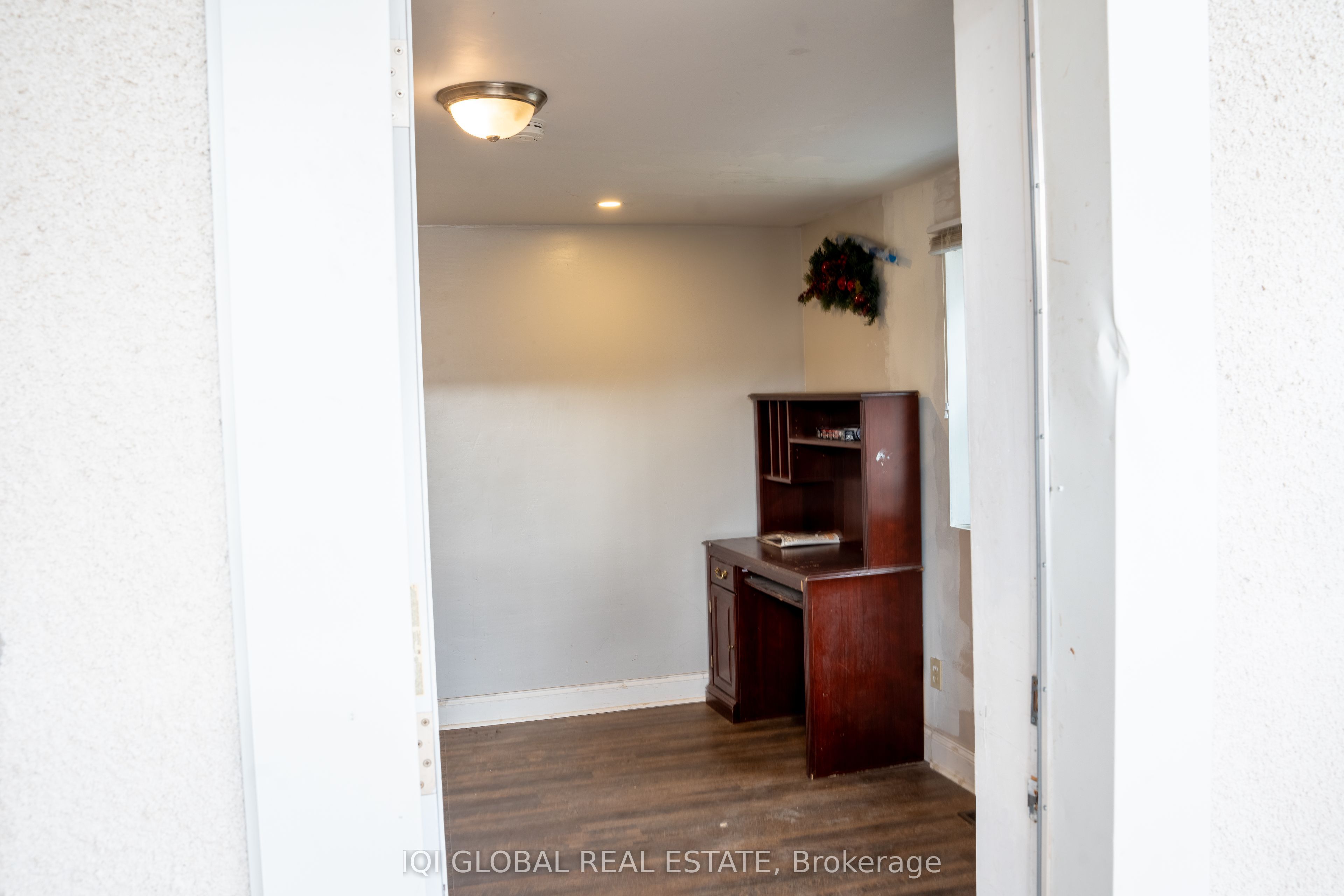 840 Duke Street Property Photo 22