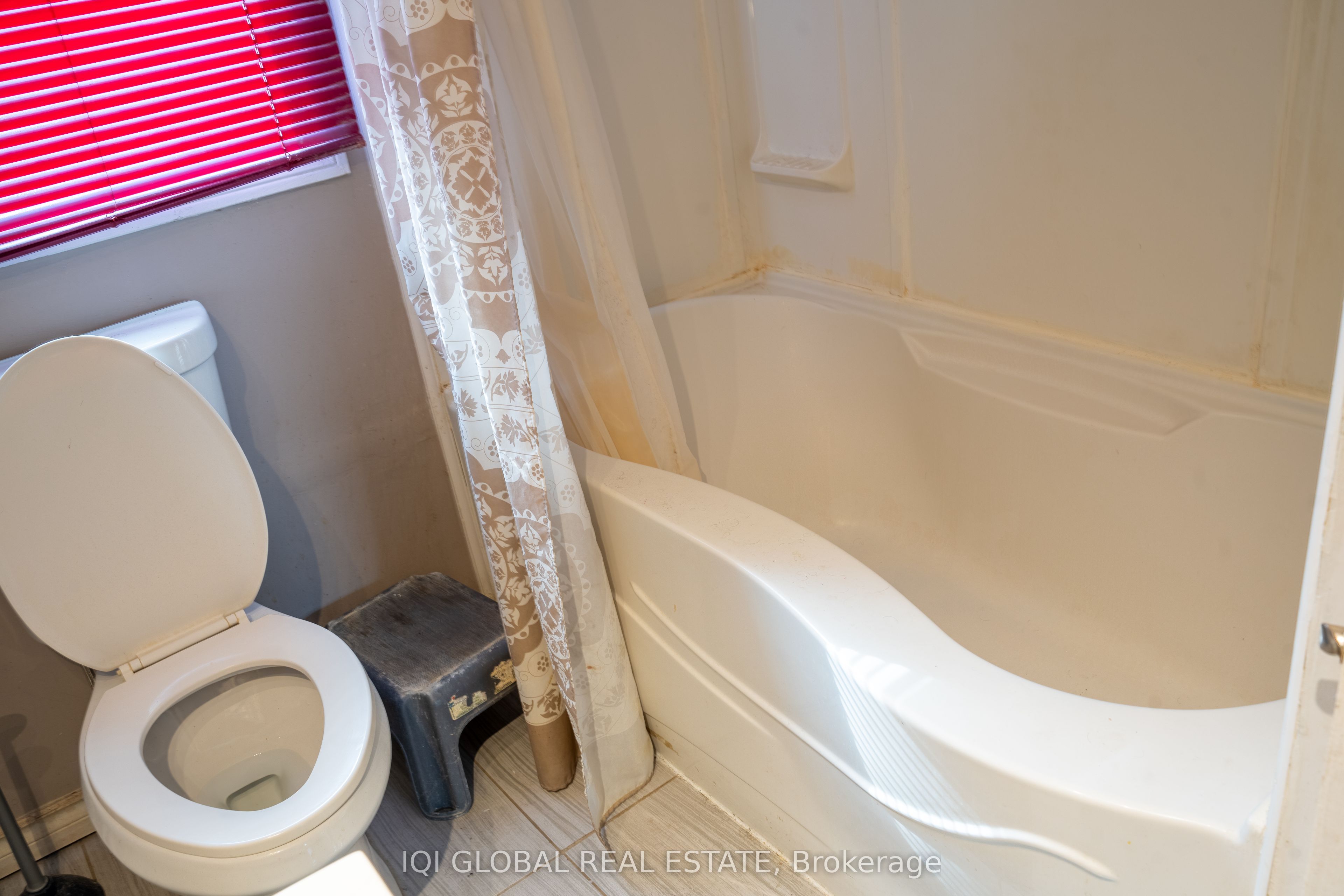 840 Duke Street Property Photo 26