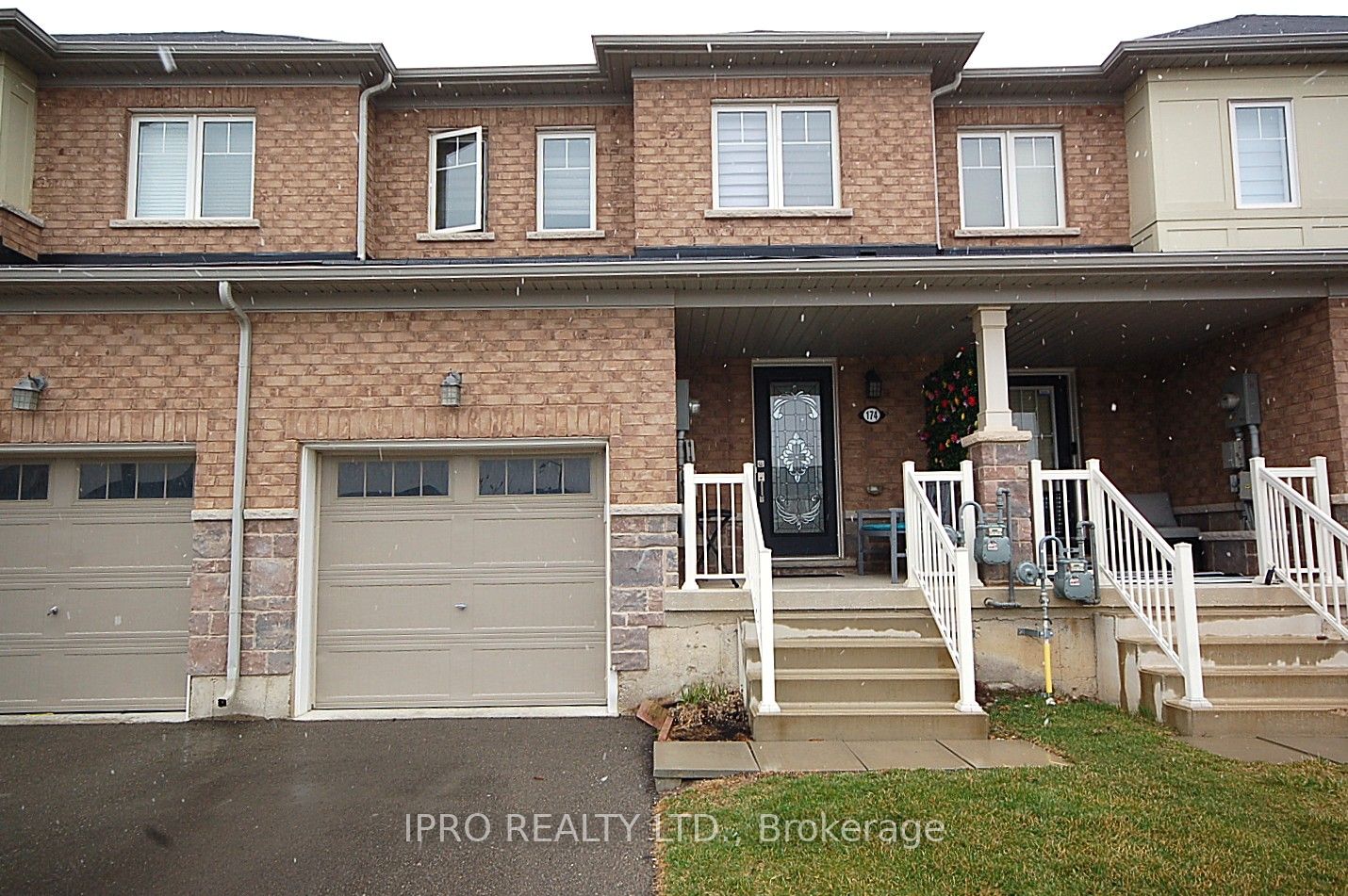 174 Maclachlan Ave Property Photo 1