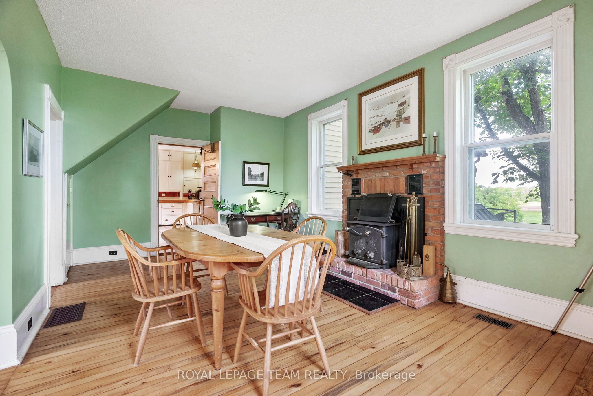2553 Galetta Side Road Property Photo 11