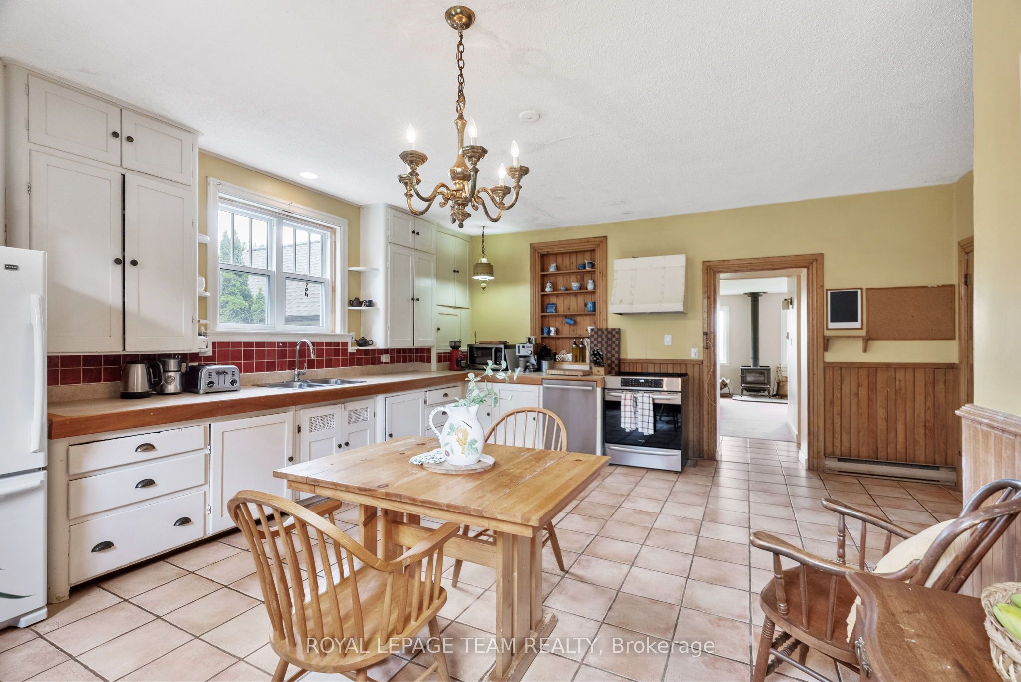 2553 Galetta Side Road Property Photo 15