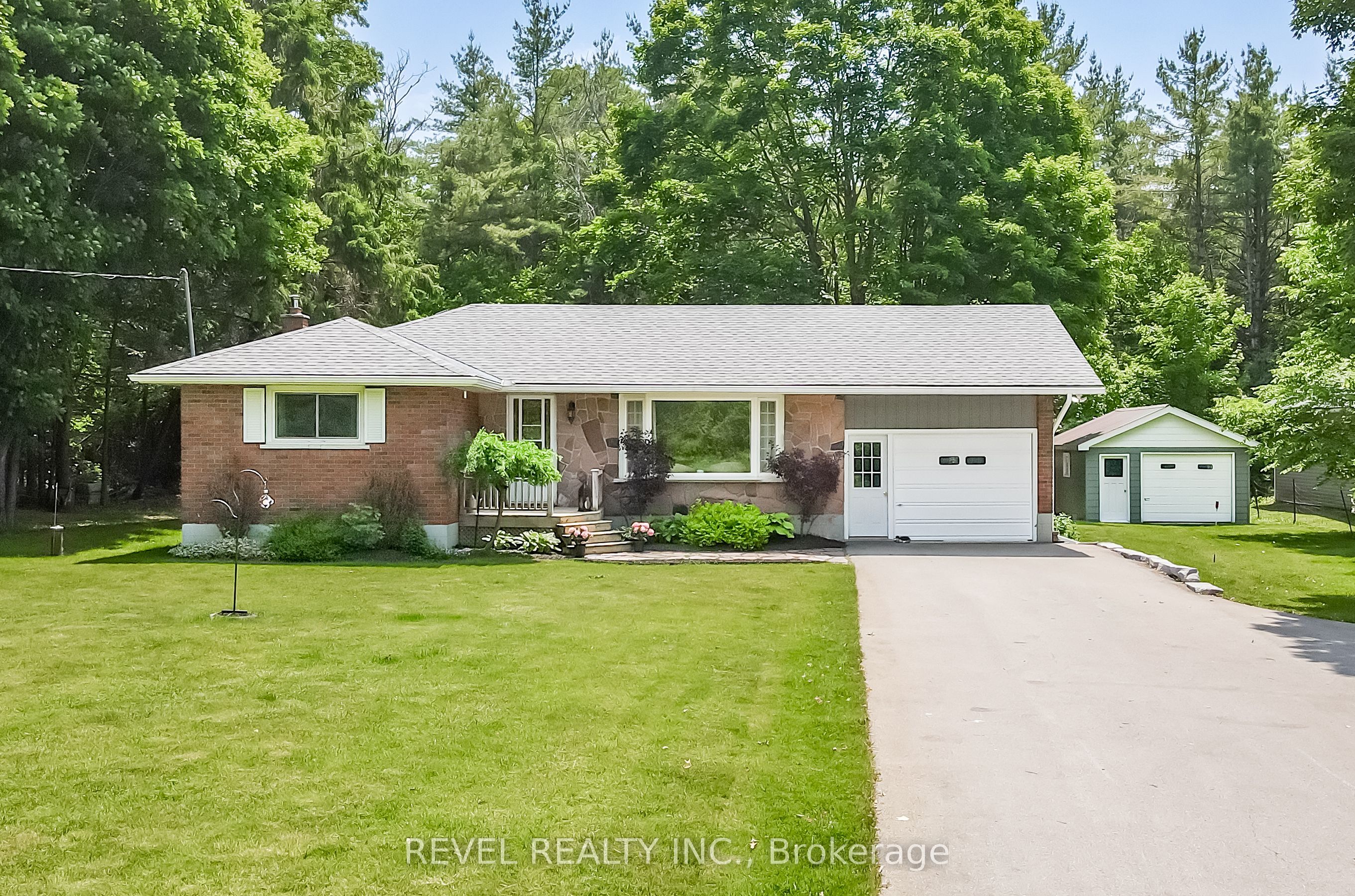 2796 County Rd 48 Property Photo 1