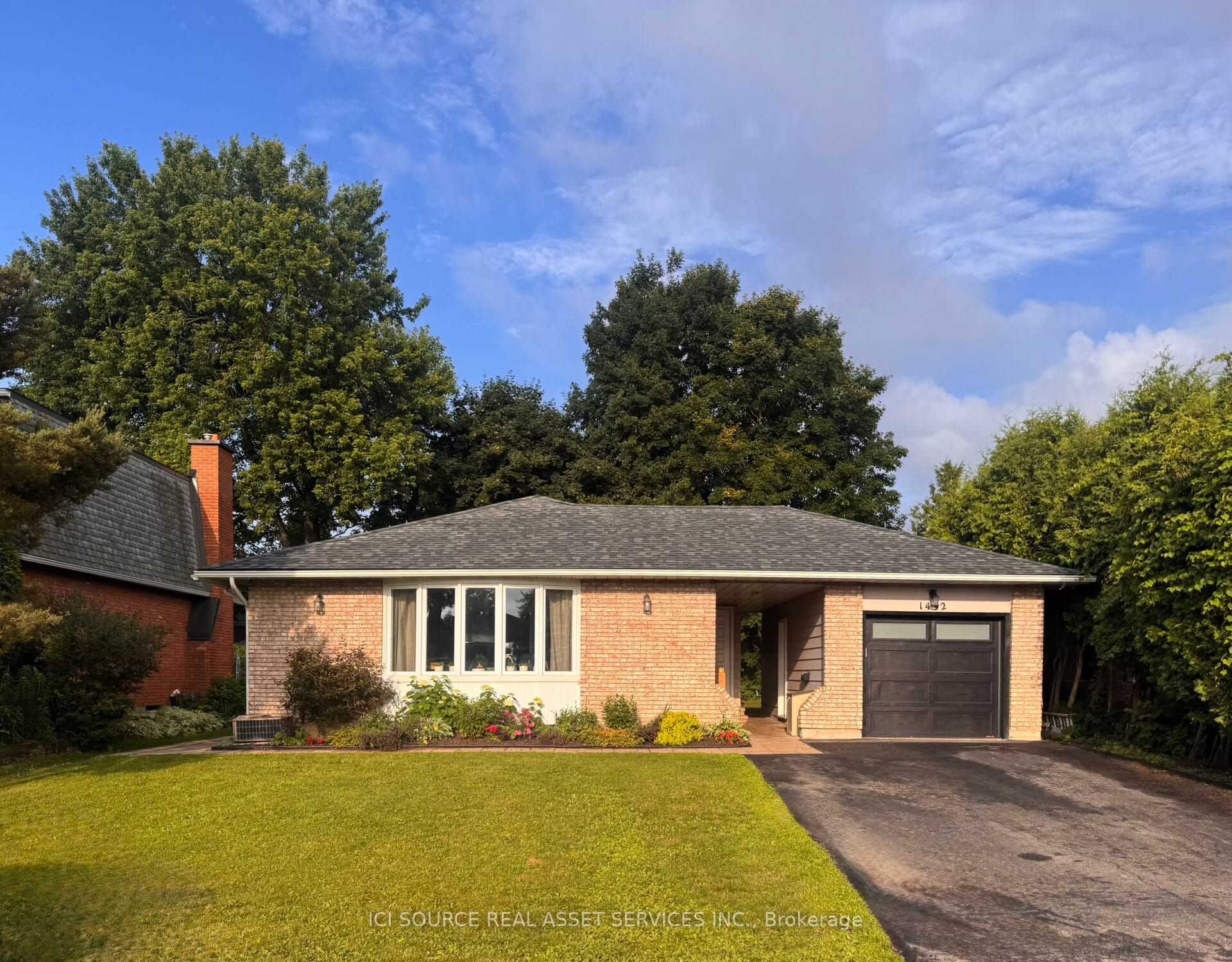 1492 Northdale St Property Photo 1