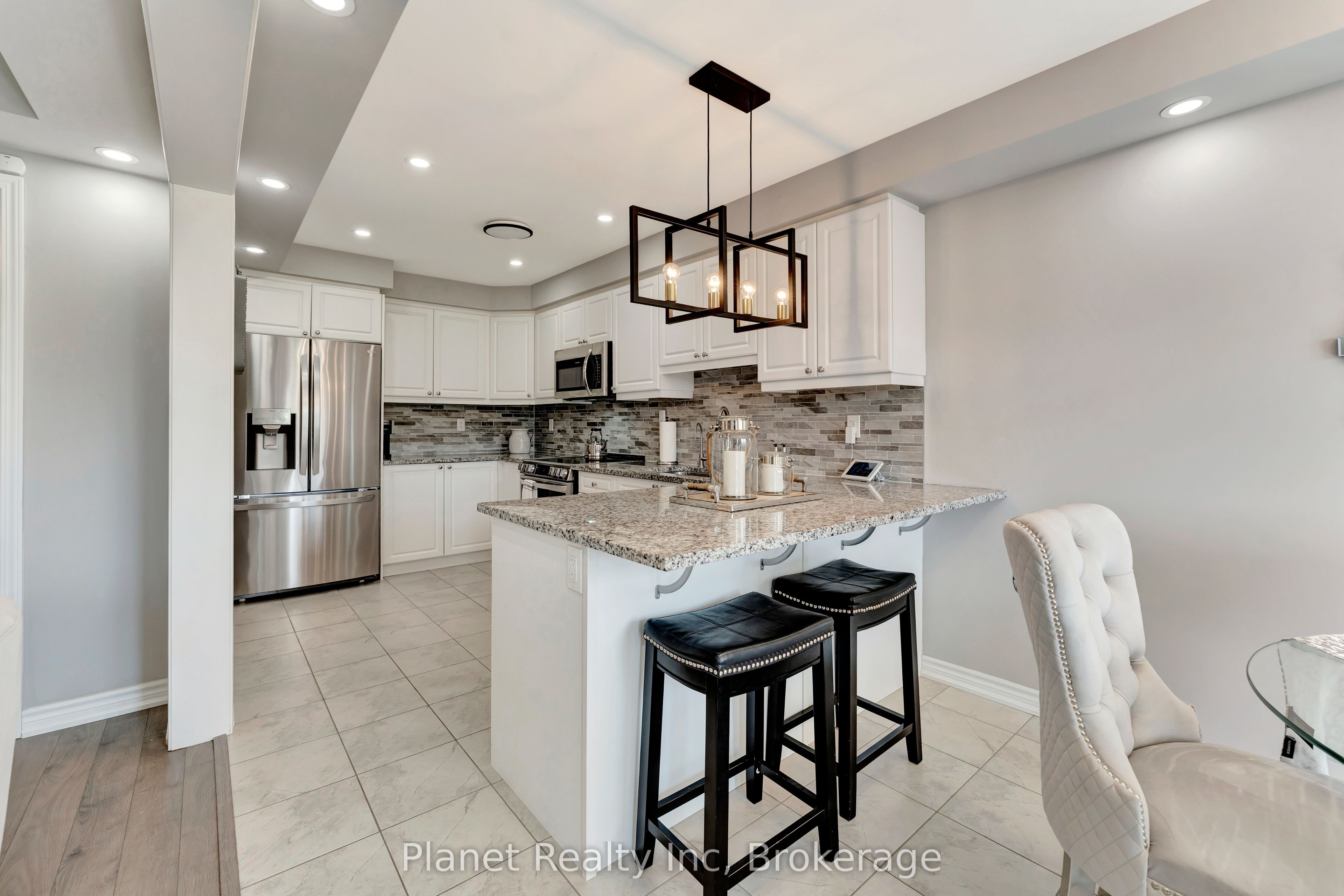 212 Waterbrook Lane Property Photo 8