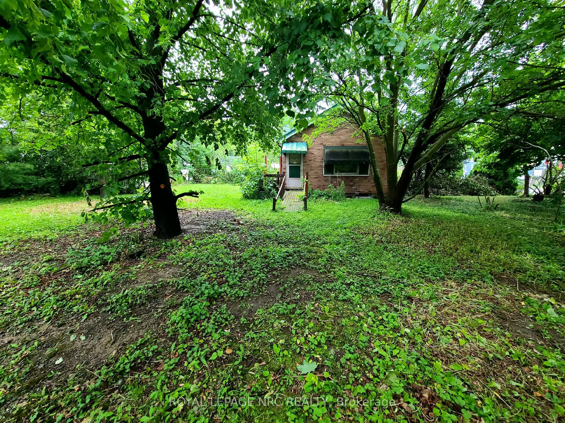 19 Eastchester Avenue Property Photo 4