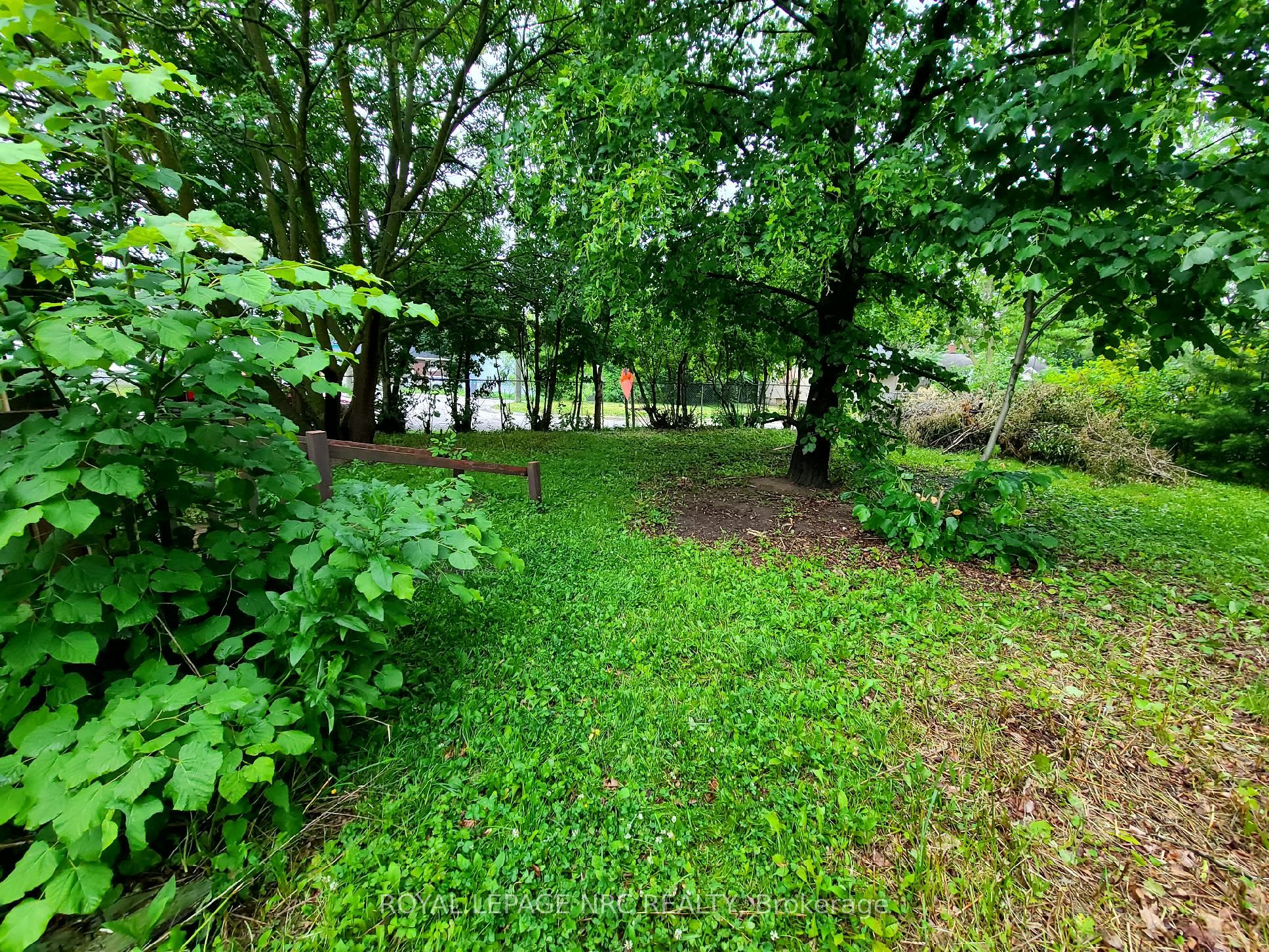 19 Eastchester Avenue Property Photo 8