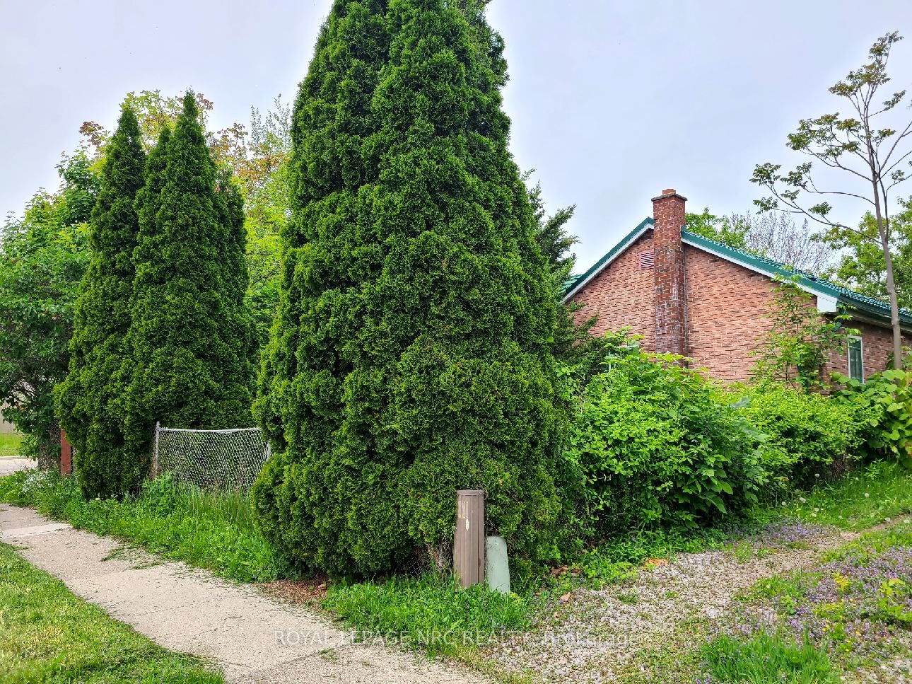 19 Eastchester Avenue Property Photo 10