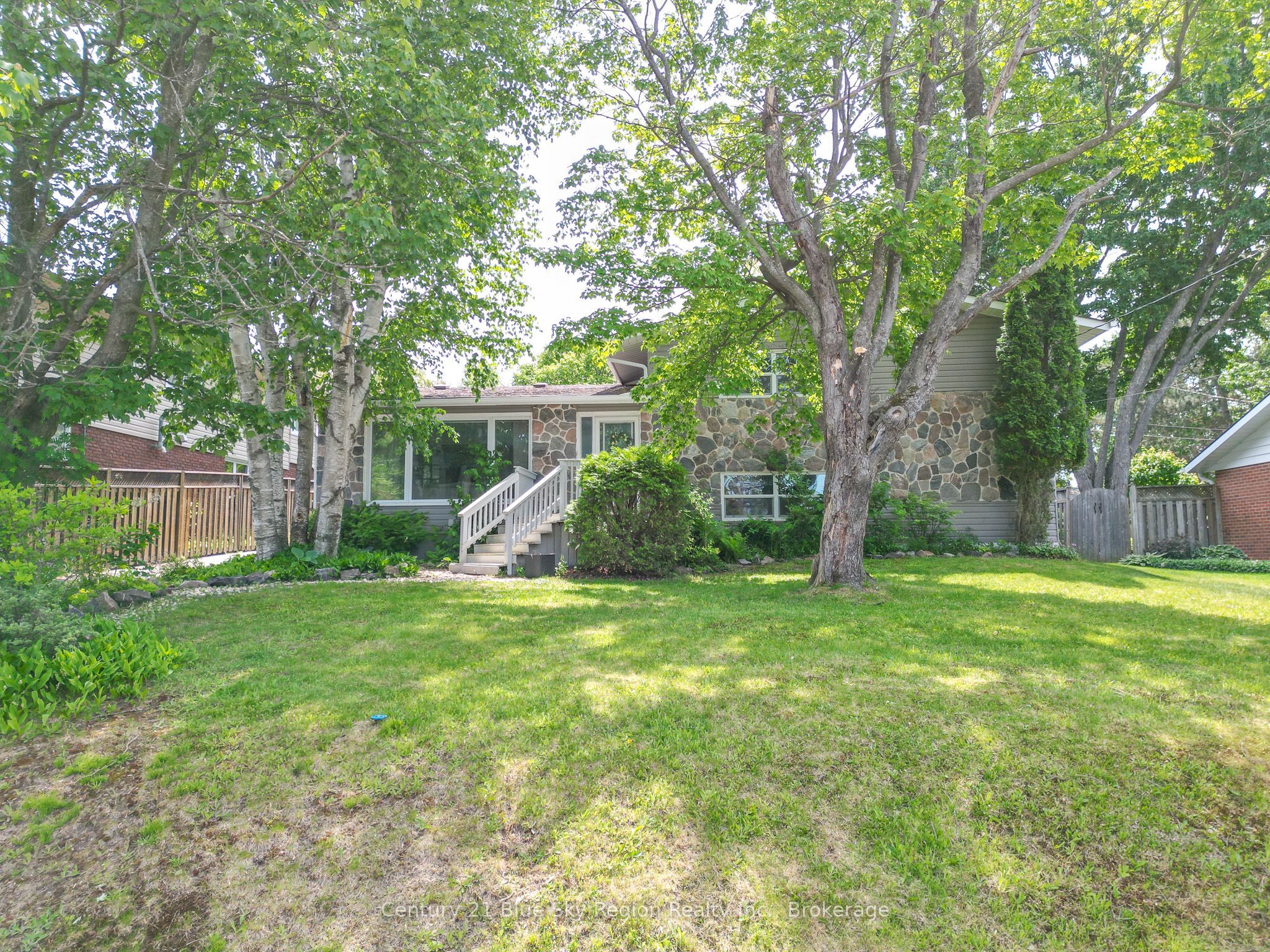 423 Rita Road Property Photo 1