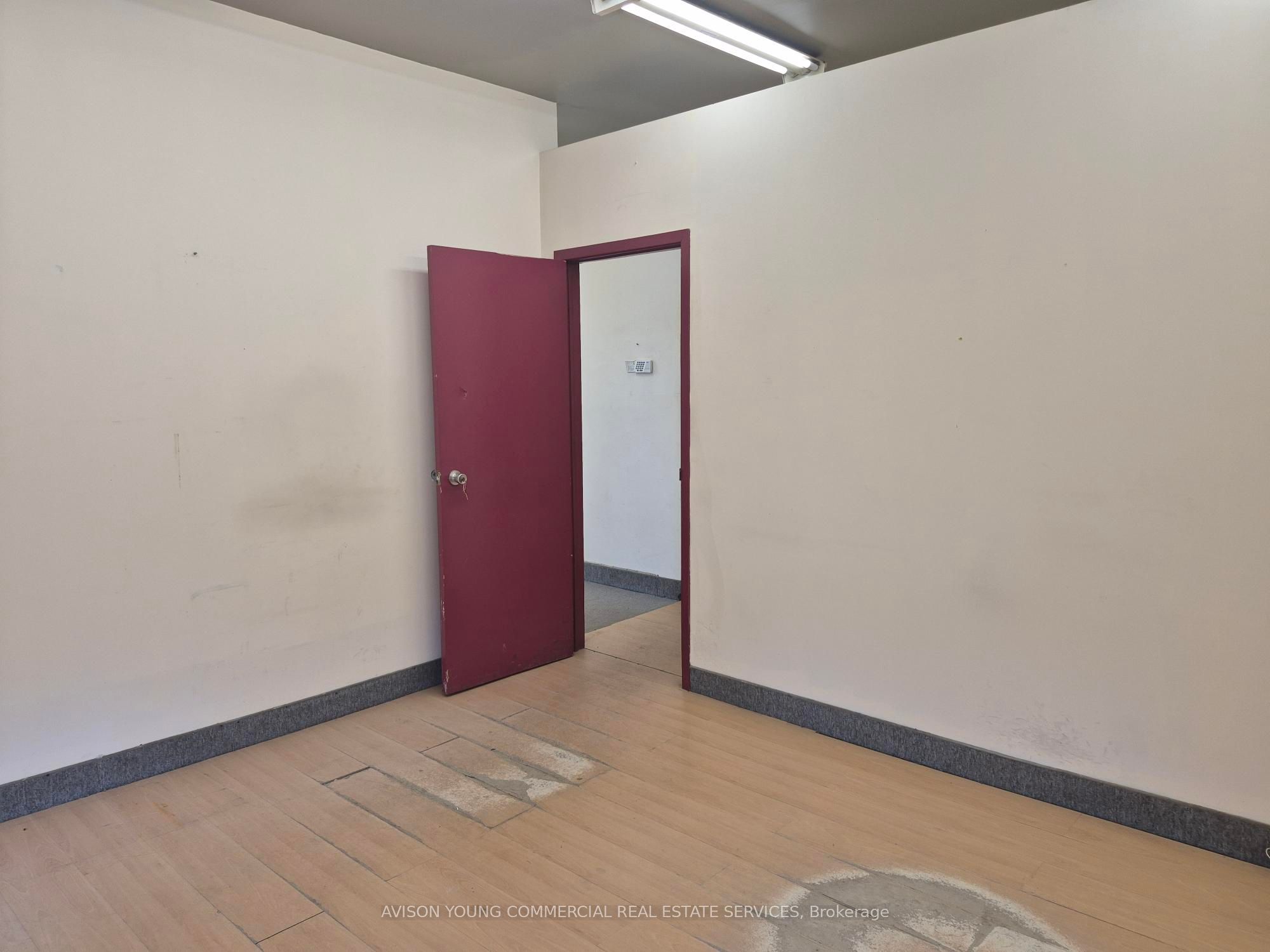 17 Capital Drive Property Photo 7